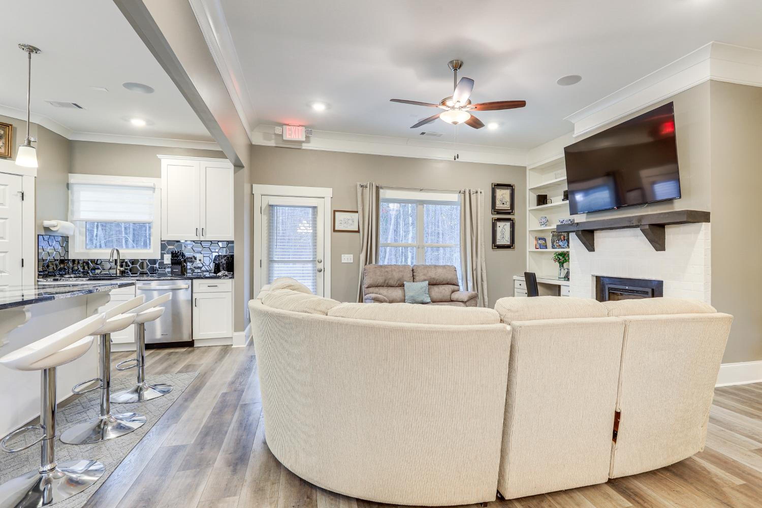 Gather, Play and Unwind! Modern Locust Grove Home