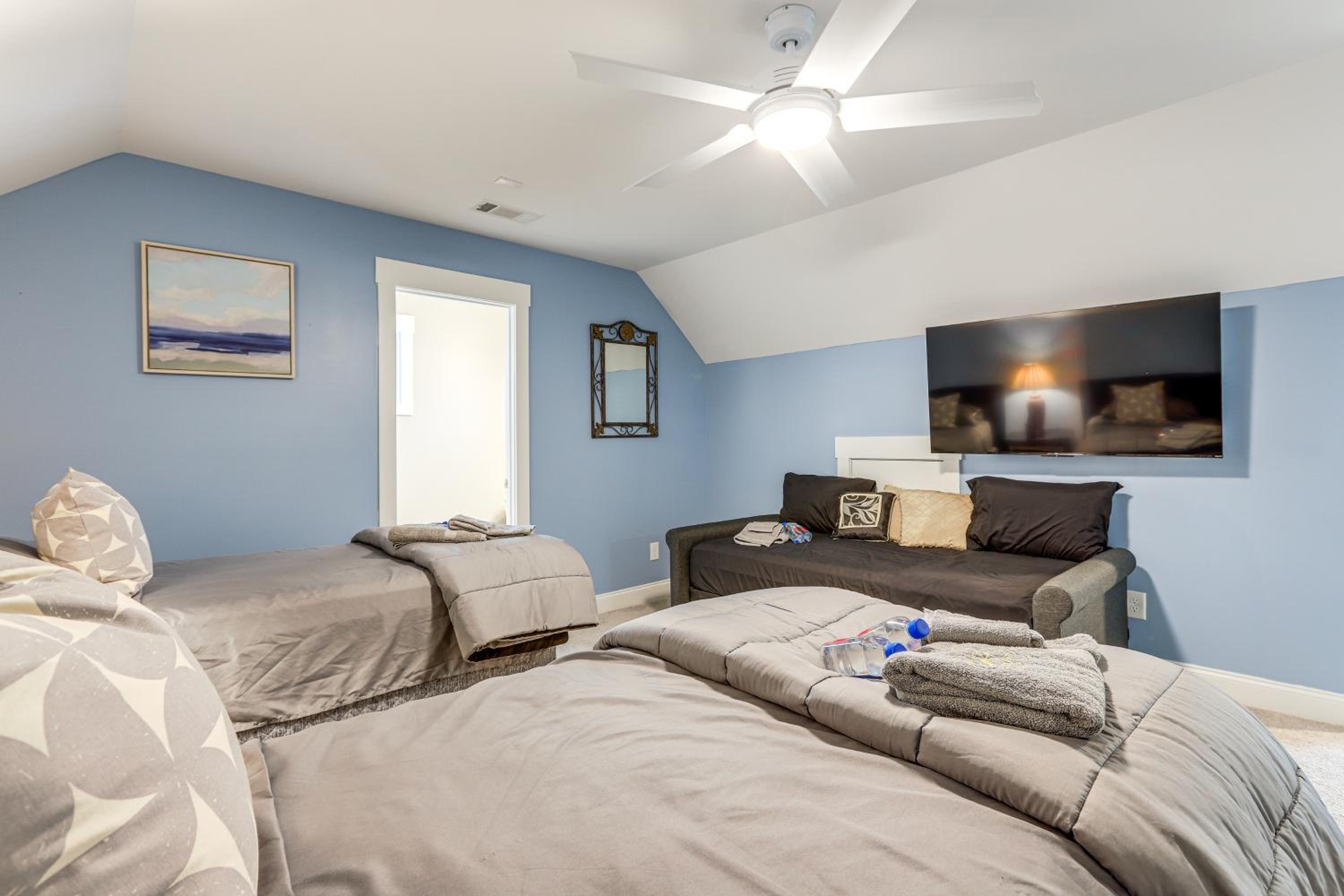 Gather, Play and Unwind! Modern Locust Grove Home