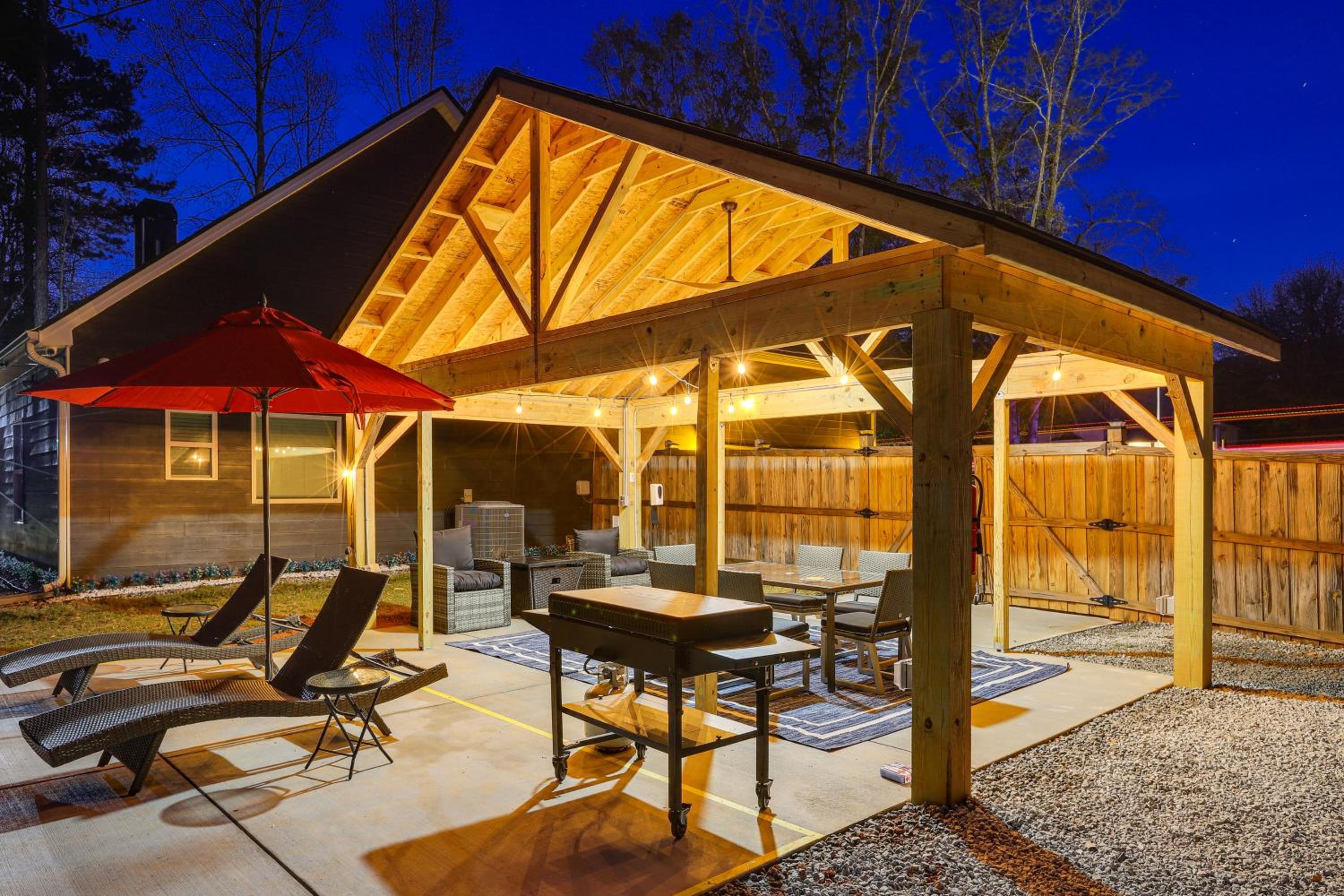 Gather, Play and Unwind! Modern Locust Grove Home