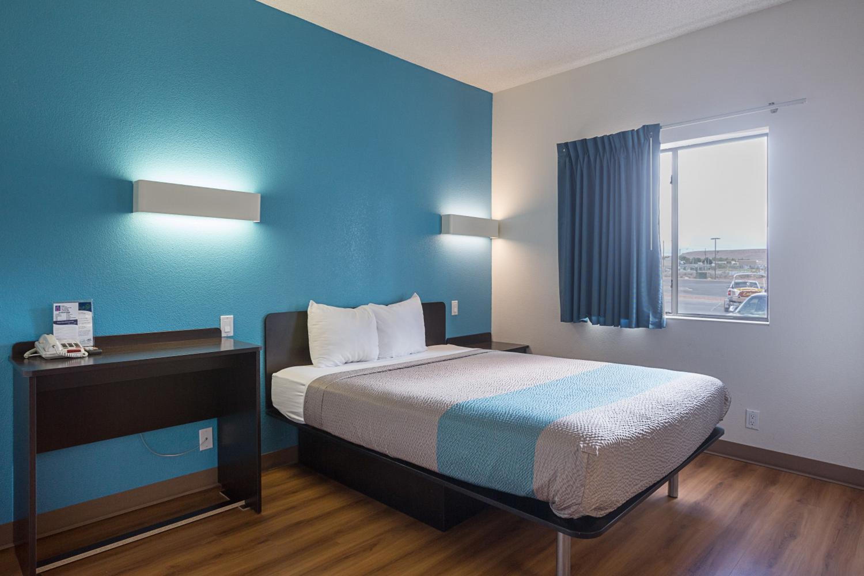 Page Vacations - Motel 6-Page, AZ - Property Image 2