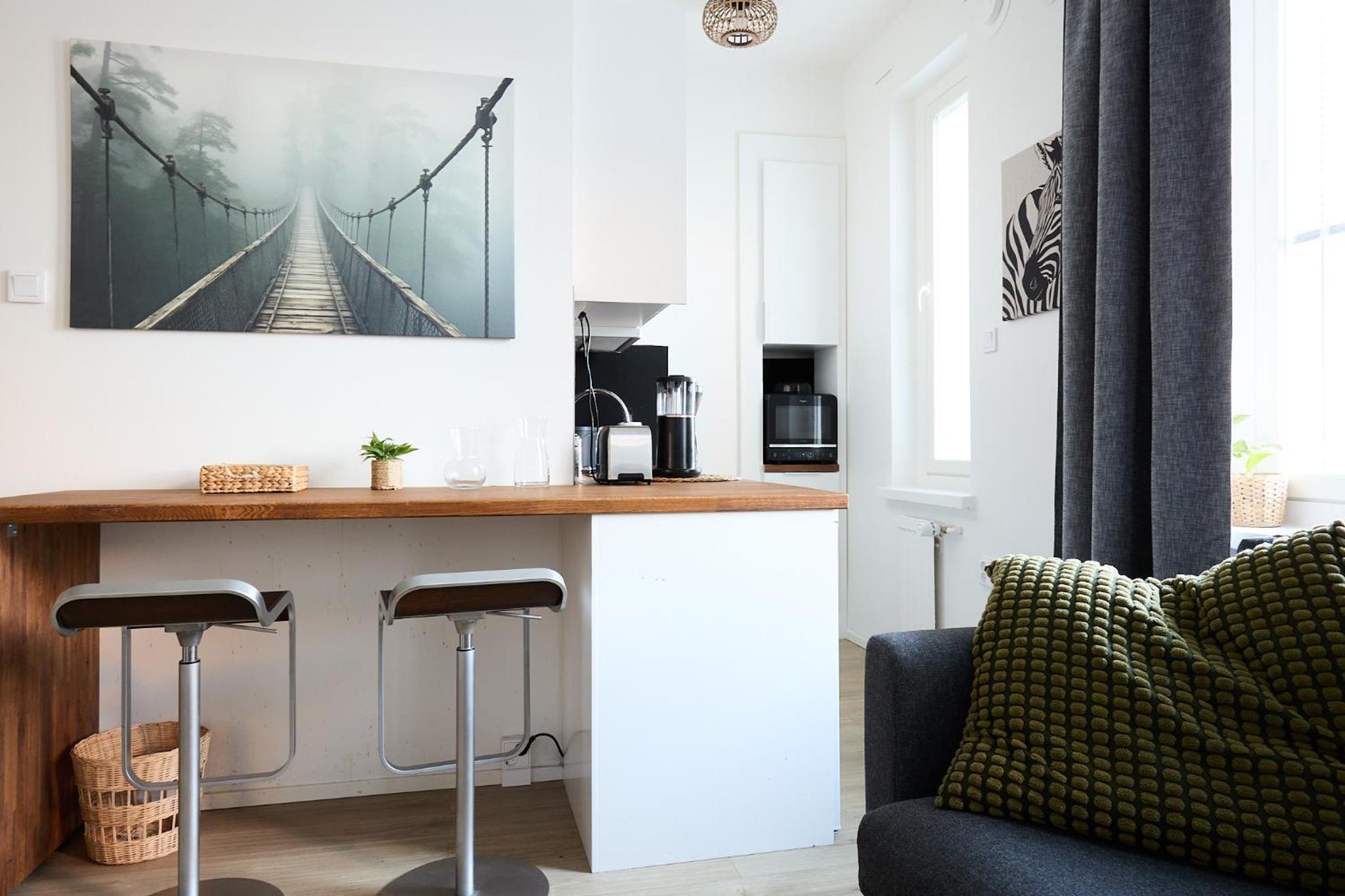 Beautiful Studio in Heart of Downtown