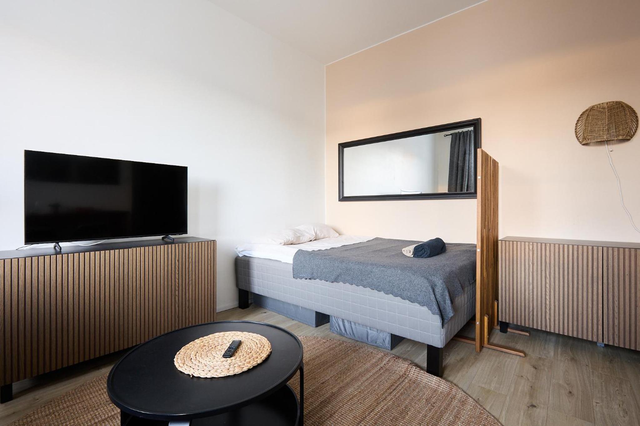 Beautiful Studio in Heart of Downtown