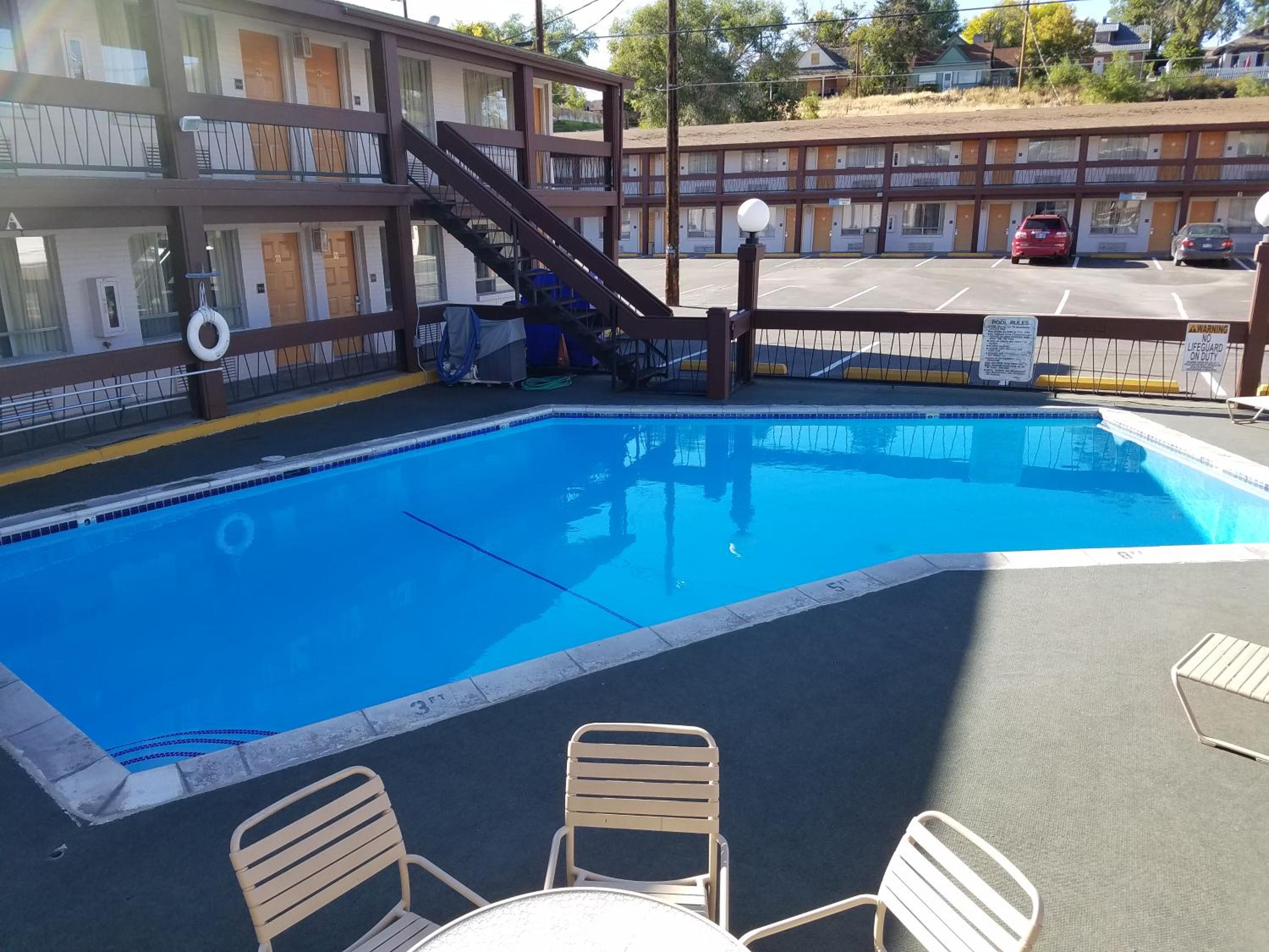 Elko Vacations - Thunderbird Motel - Property Image 37