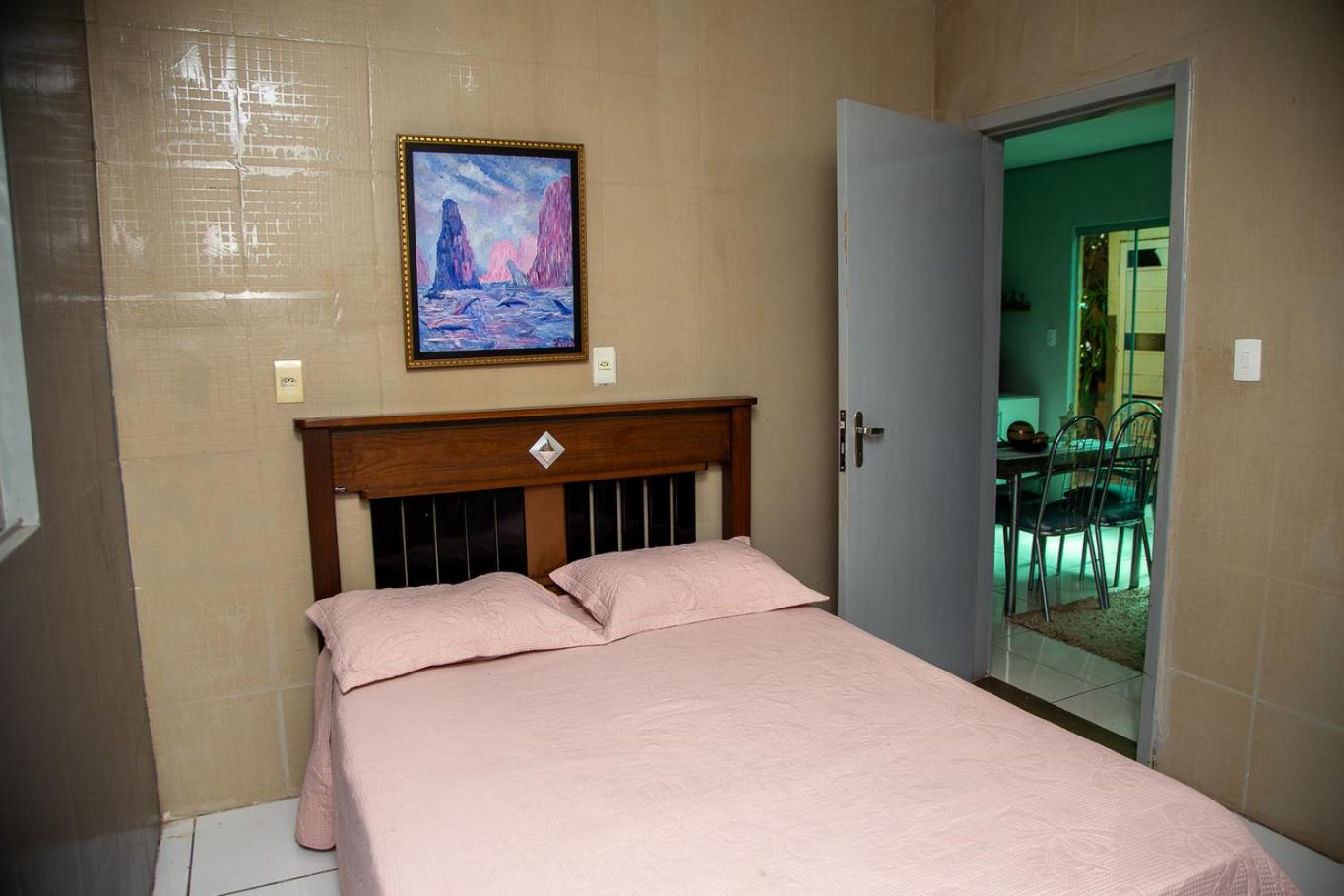 Casa com Piscina e Churrasqueira no Parque Cuiaba