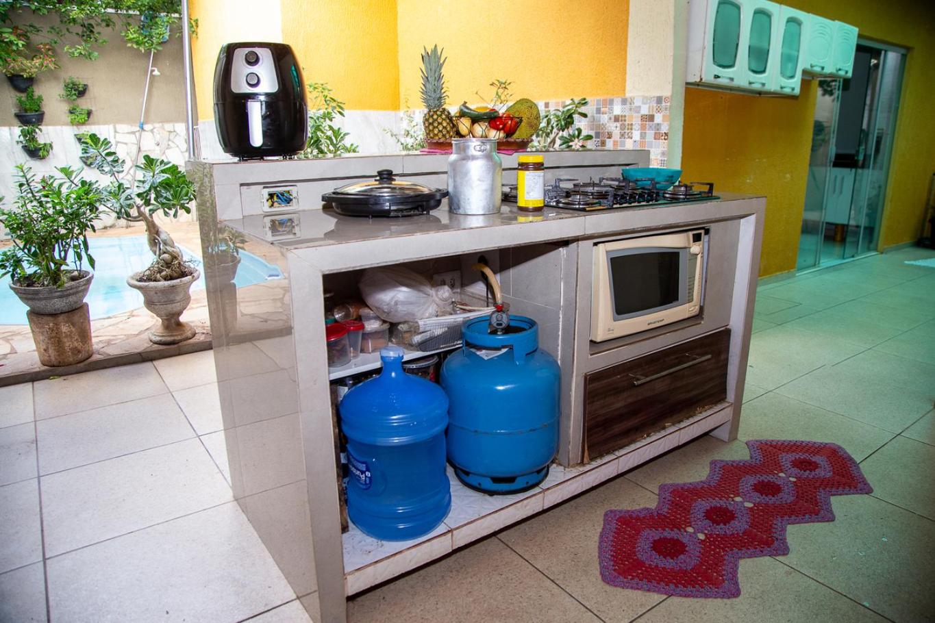 Casa com Piscina e Churrasqueira no Parque Cuiaba