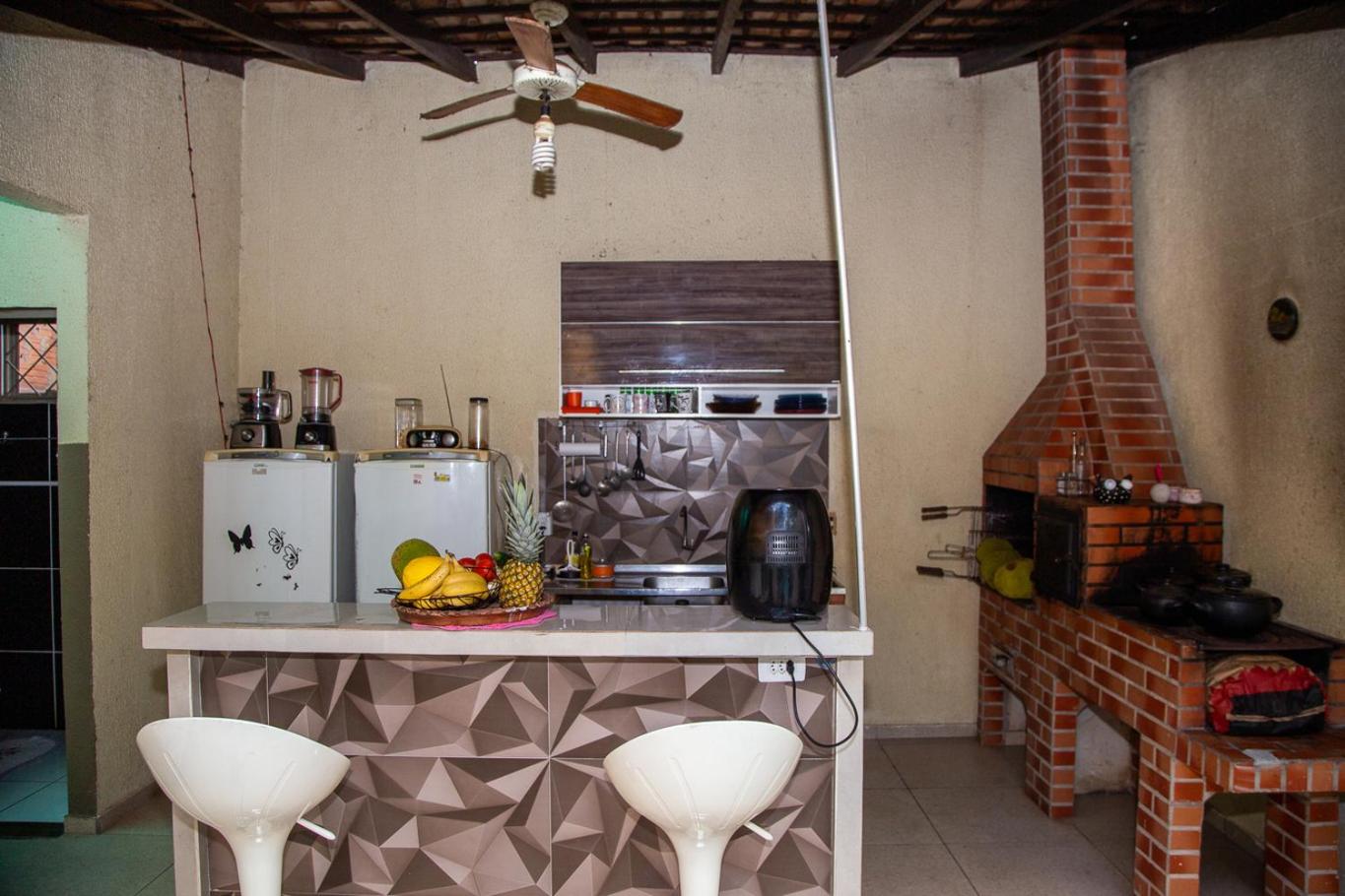 Casa com Piscina e Churrasqueira no Parque Cuiaba