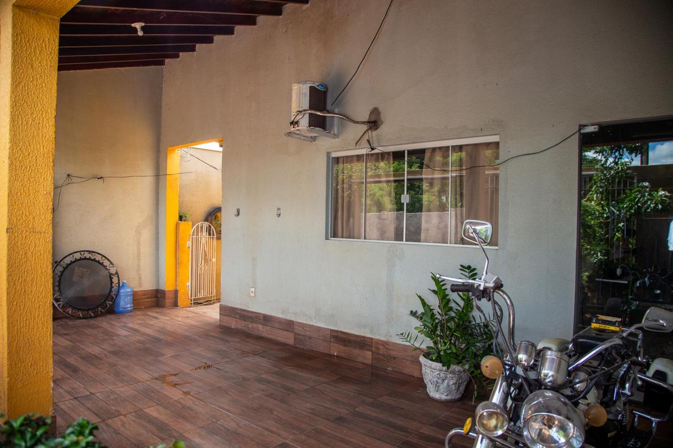 Casa com Piscina e Churrasqueira no Parque Cuiaba
