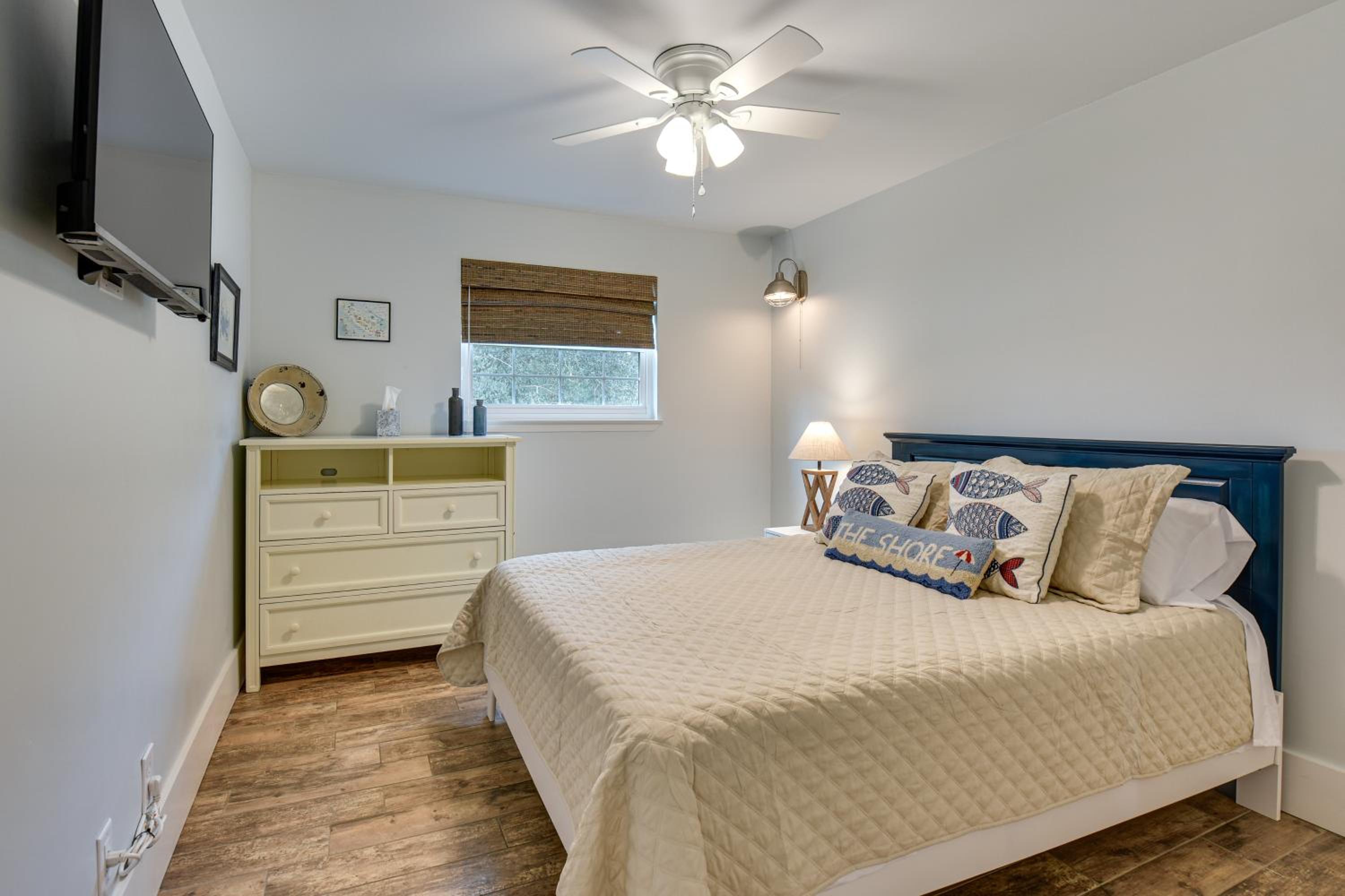 Walkable Beach Retreat! Miramar Resort Condo