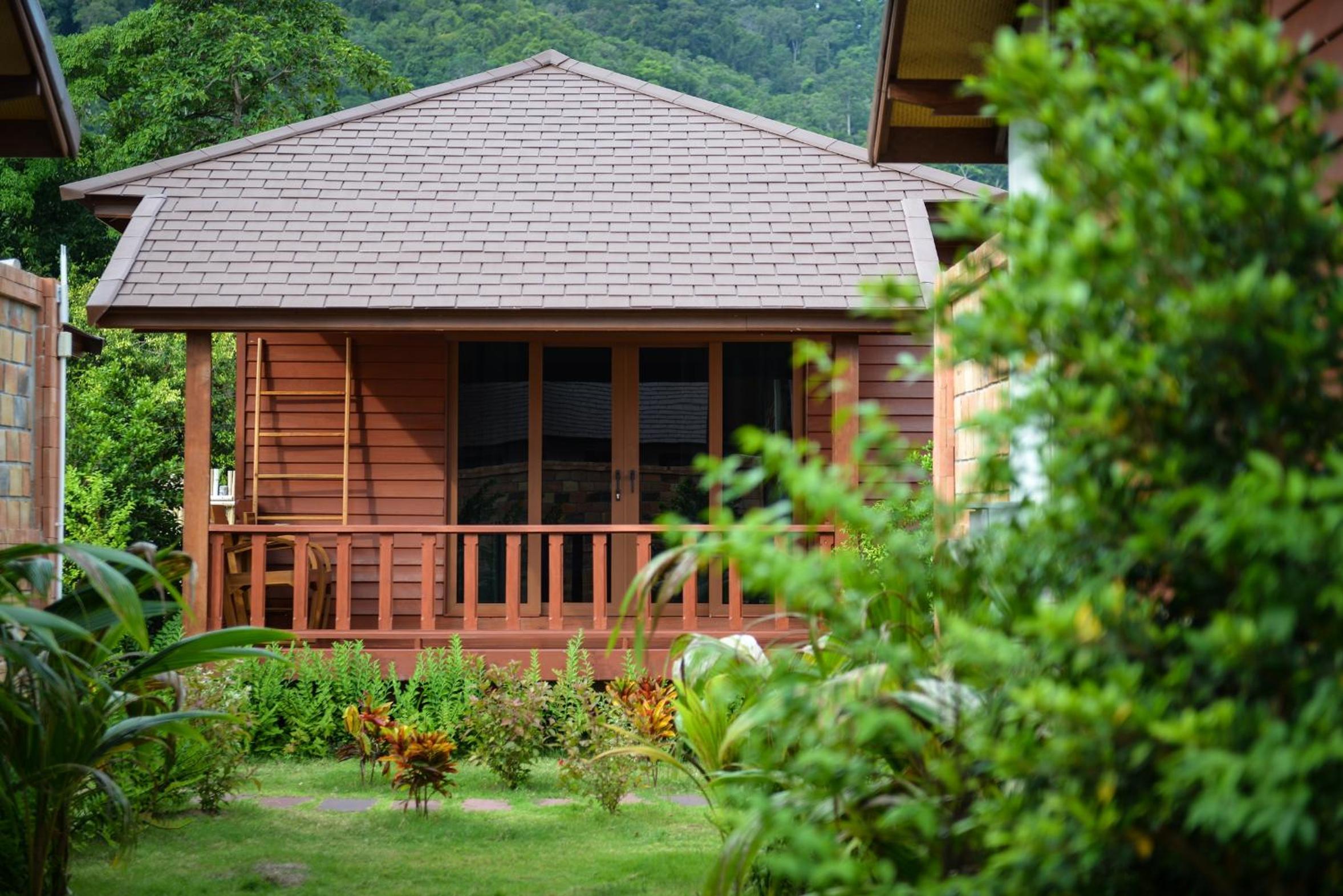 PingChan Koh Phangan Beachfront Resort