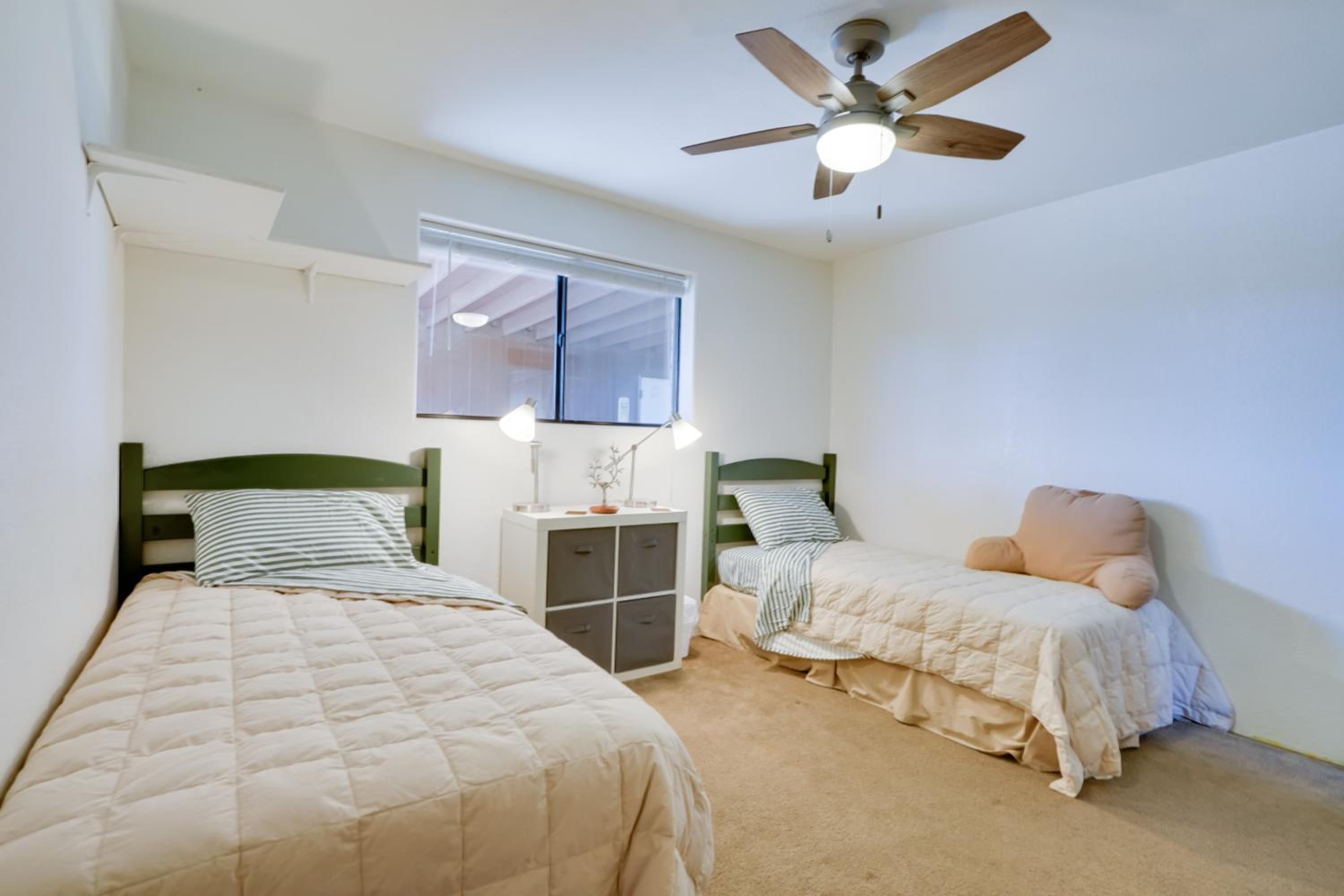 Pet-Friendly Yard! Family Home 6 Mi to Dtwn Tucson