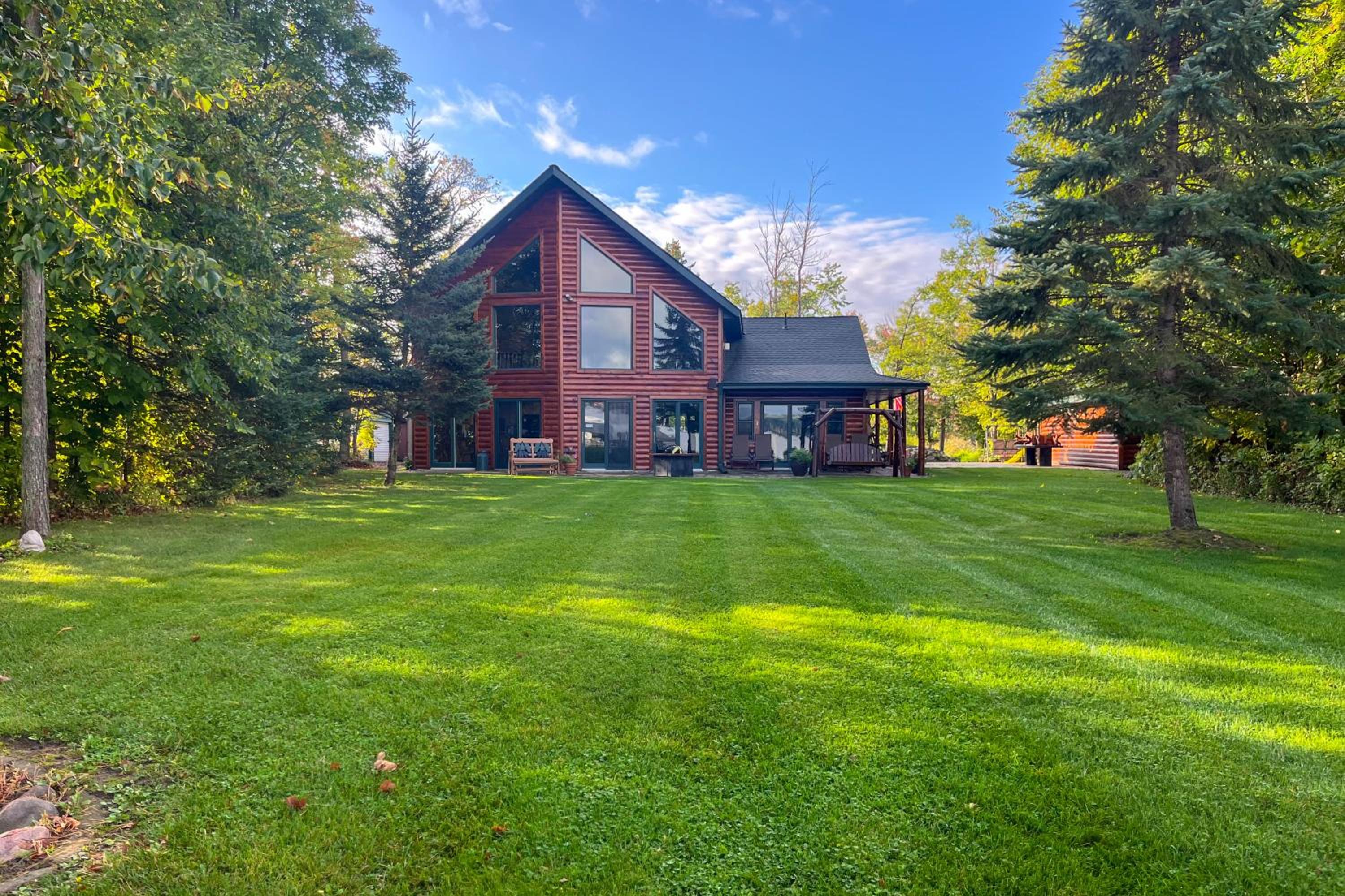 Families Welcome! Lakefront Gem with Dock in Aitkin