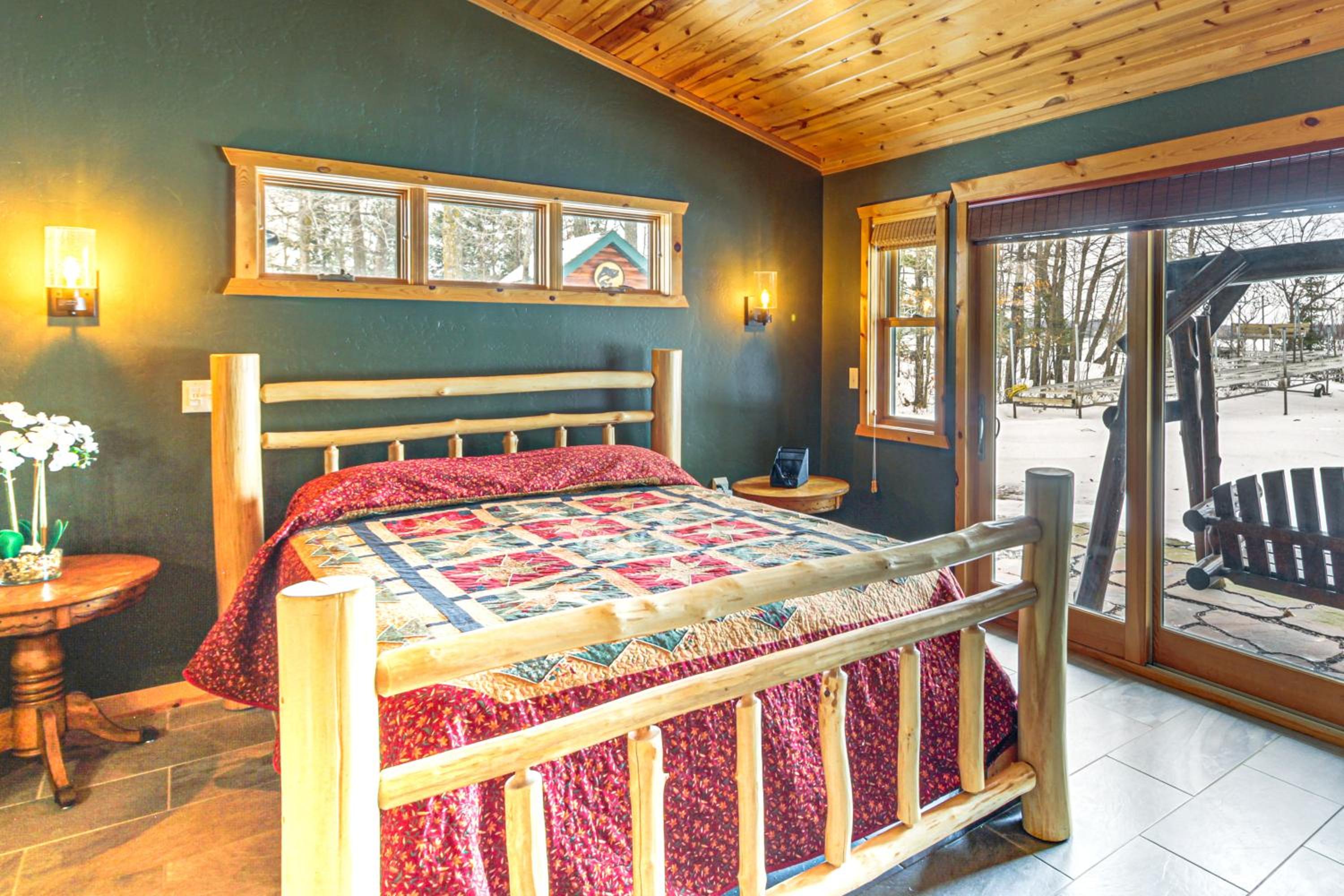 Families Welcome! Lakefront Gem with Dock in Aitkin