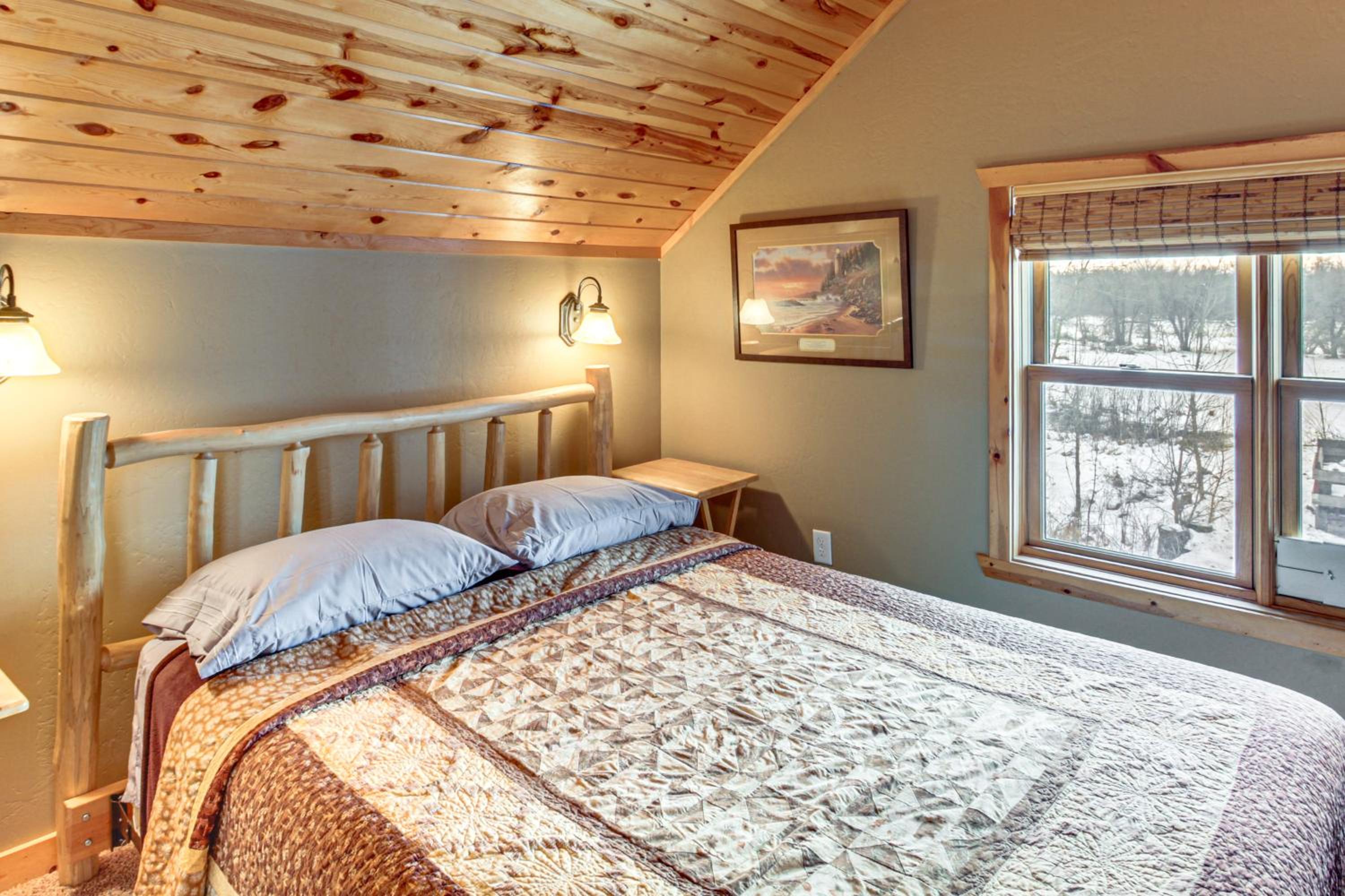 Families Welcome! Lakefront Gem with Dock in Aitkin