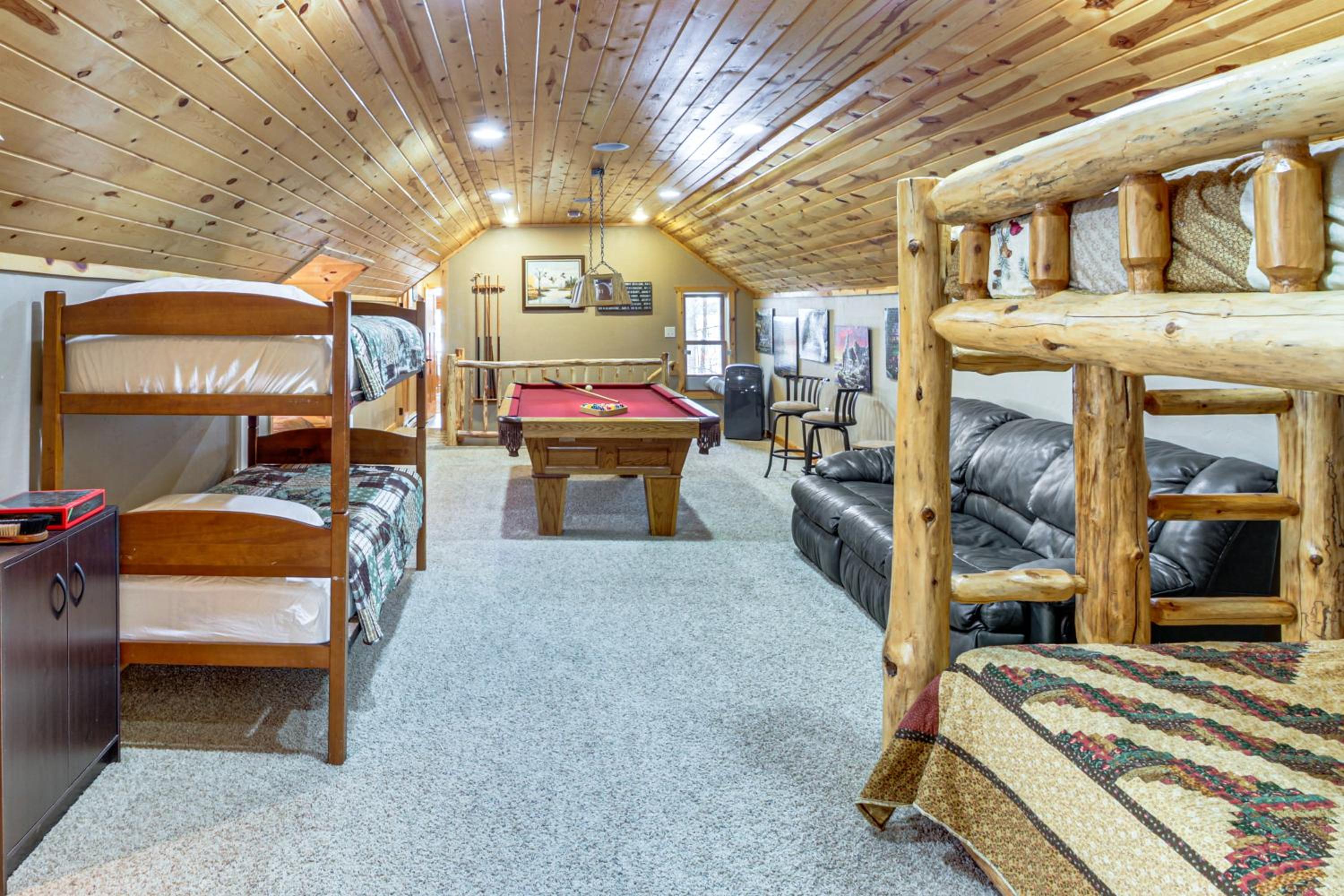 Families Welcome! Lakefront Gem with Dock in Aitkin
