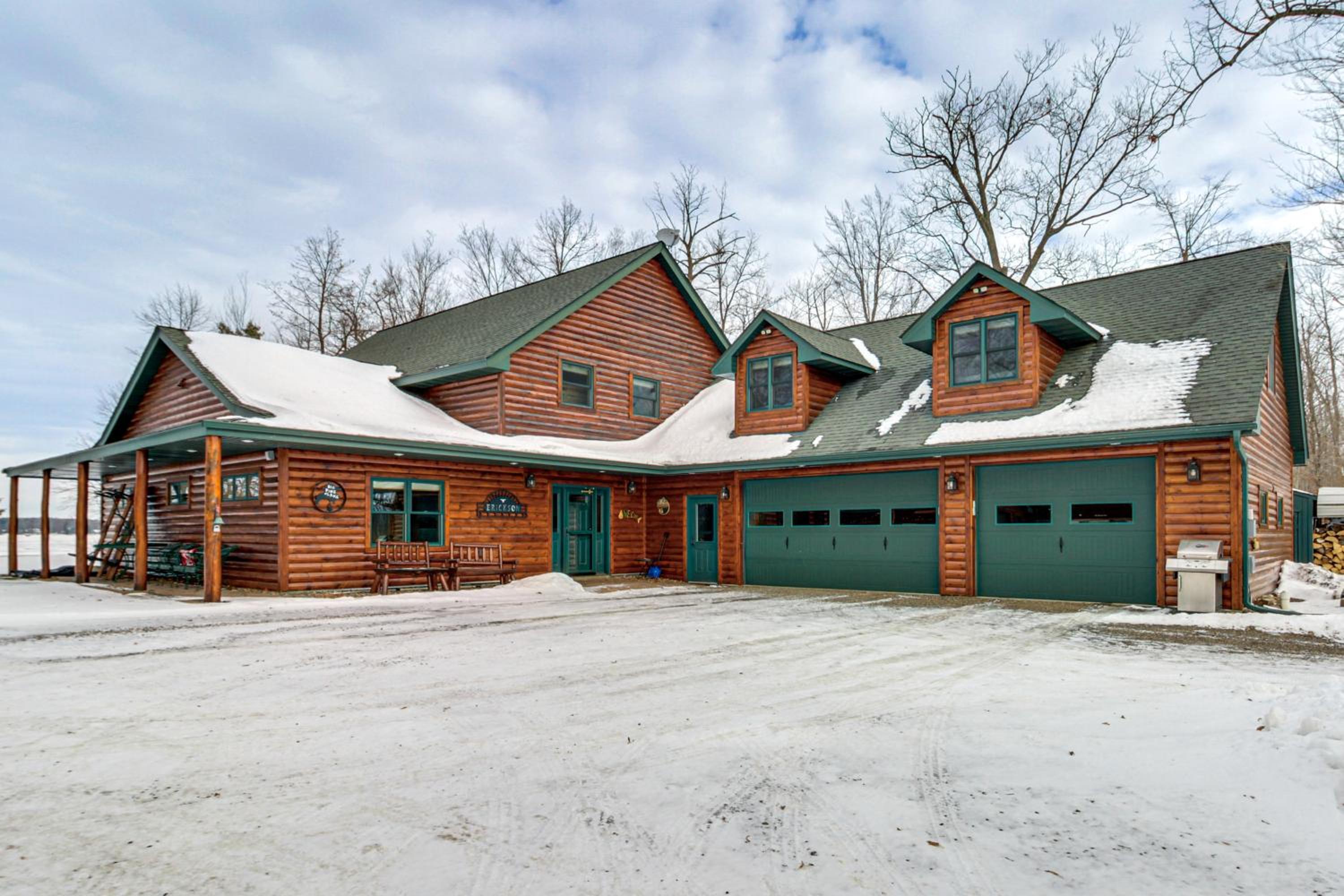 Families Welcome! Lakefront Gem with Dock in Aitkin