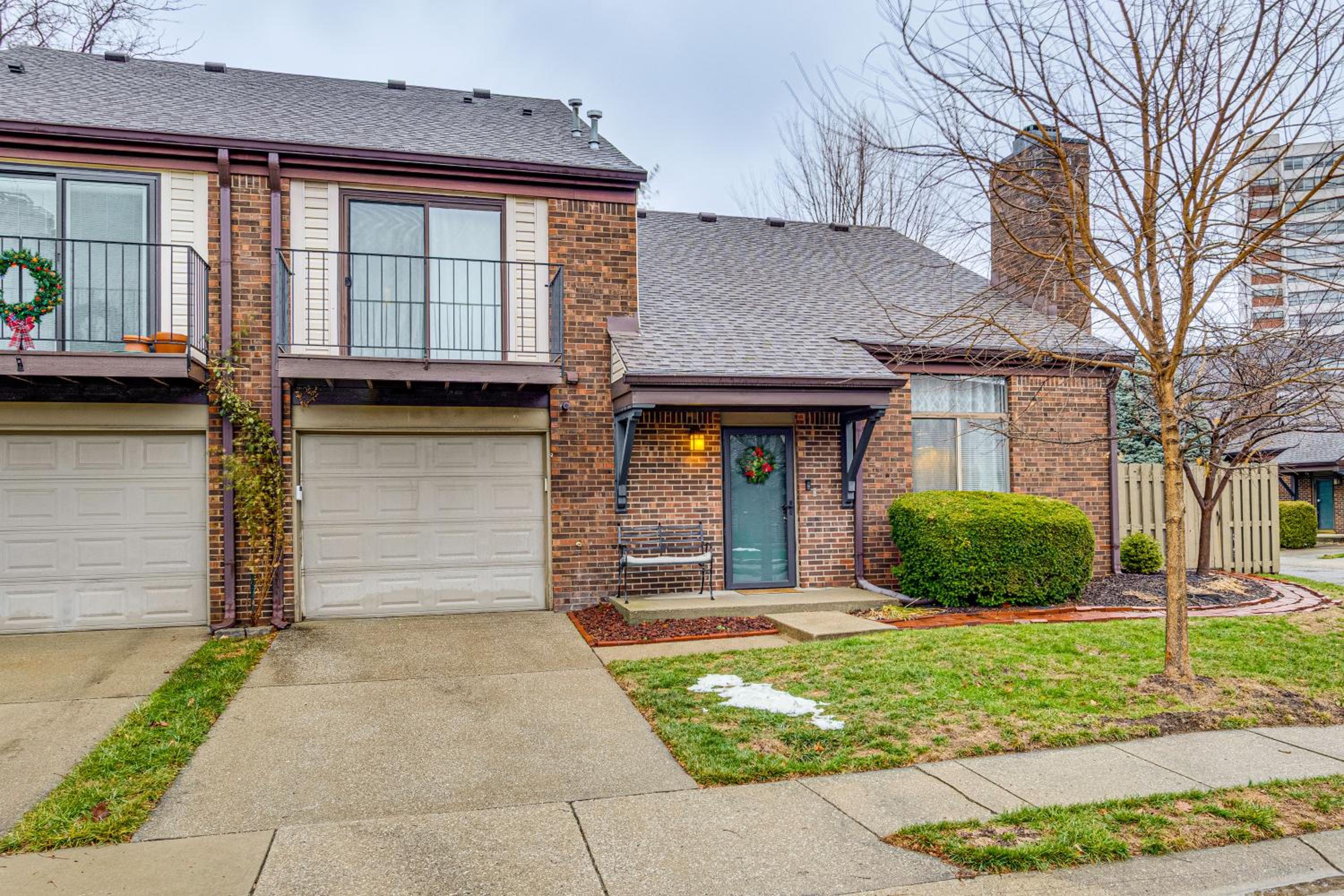 Chic Dtwn Indy Home Less Than 2 Mi to Lucas Oil Stadium!