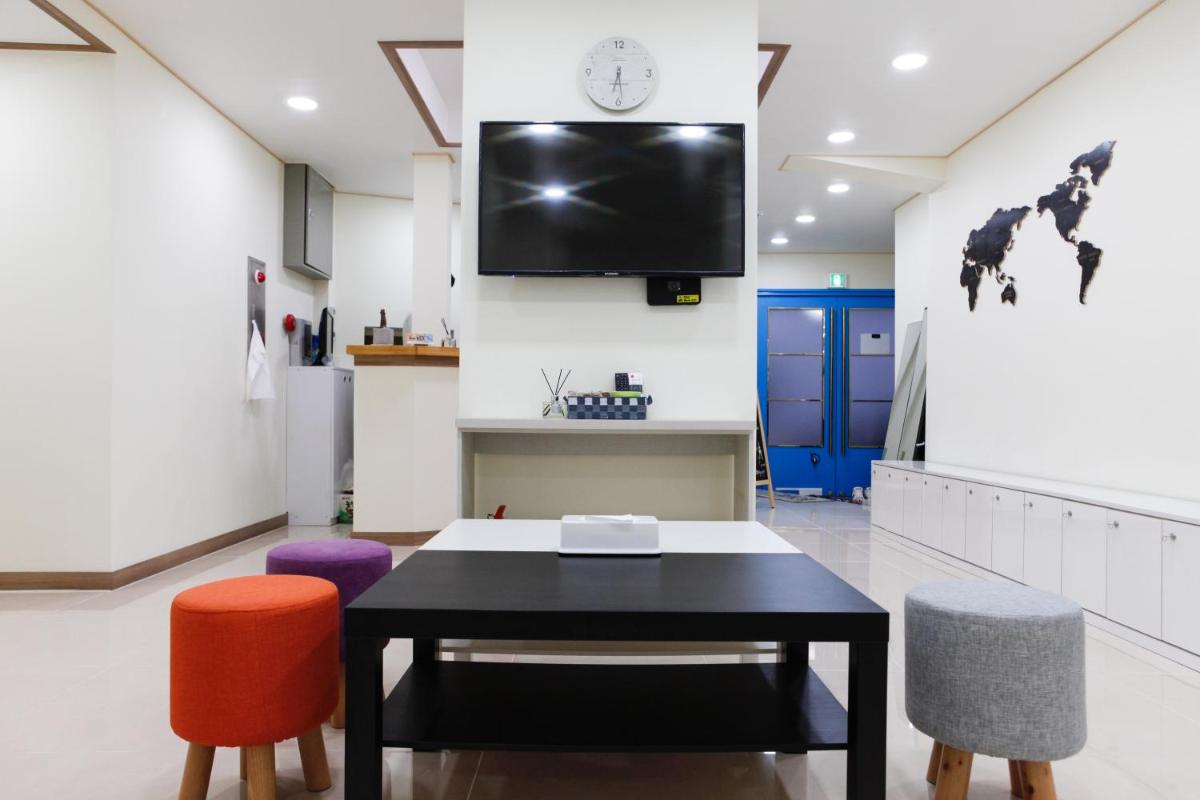Namsan Gil House