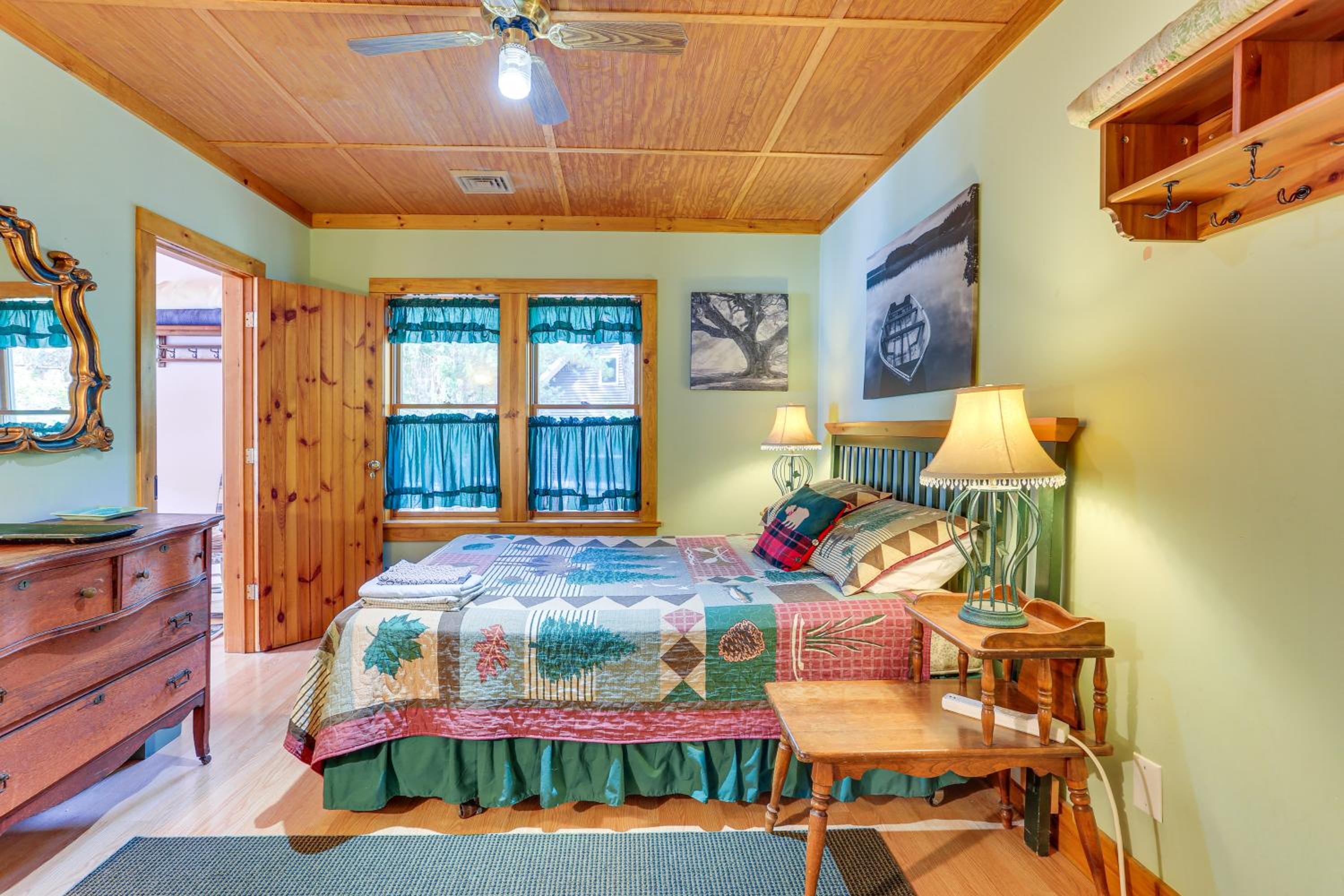 Huge Waterfront Home with Dock on Lake Wallenpaupack