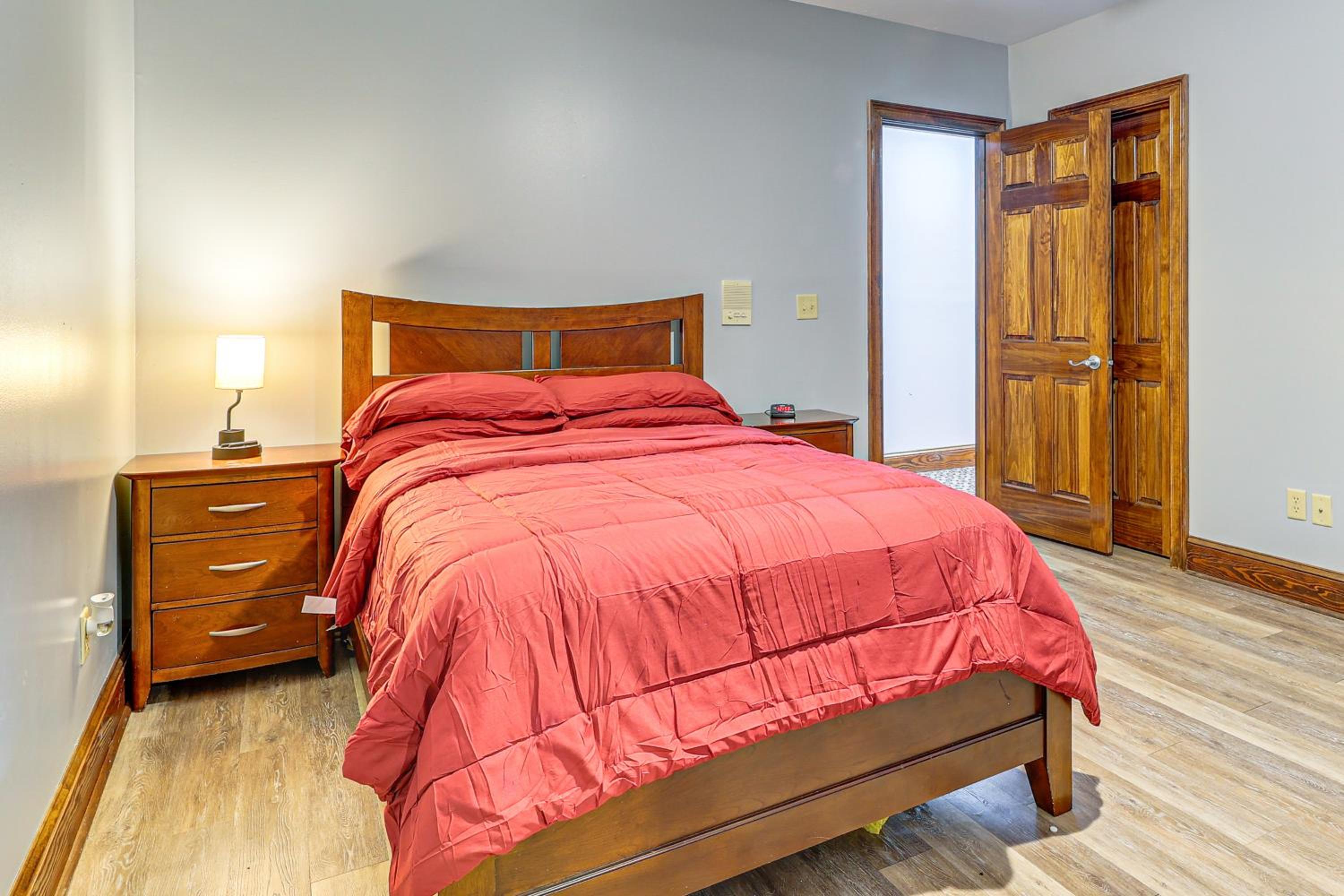 Fishing Pond On-Site! LaGrange Apt on 33 Acres