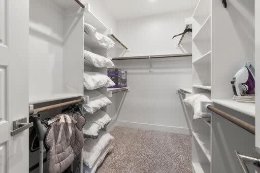 Trinity Groves Retreat - Large Modern 5 BR Home