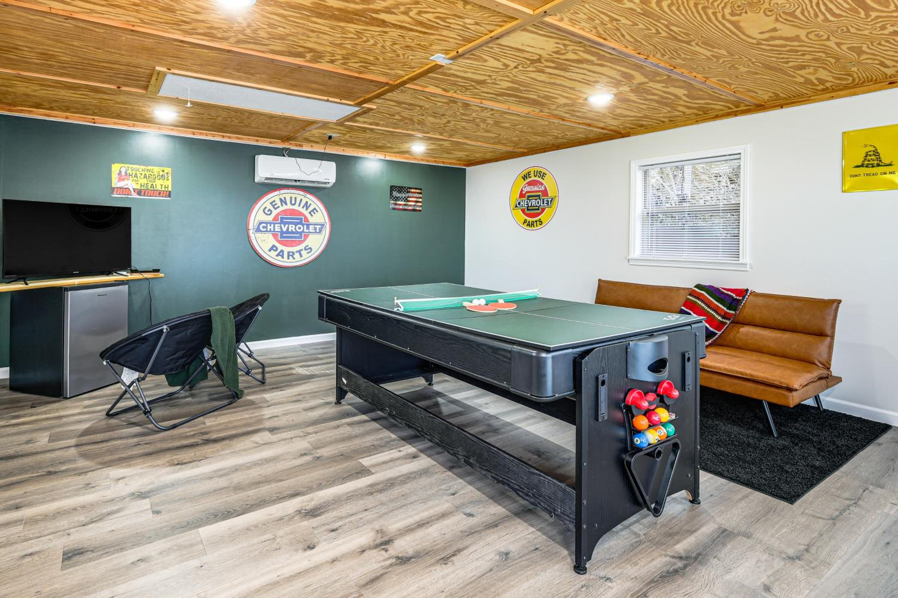 Couples Retreat in Murphy! Mountain-View Home