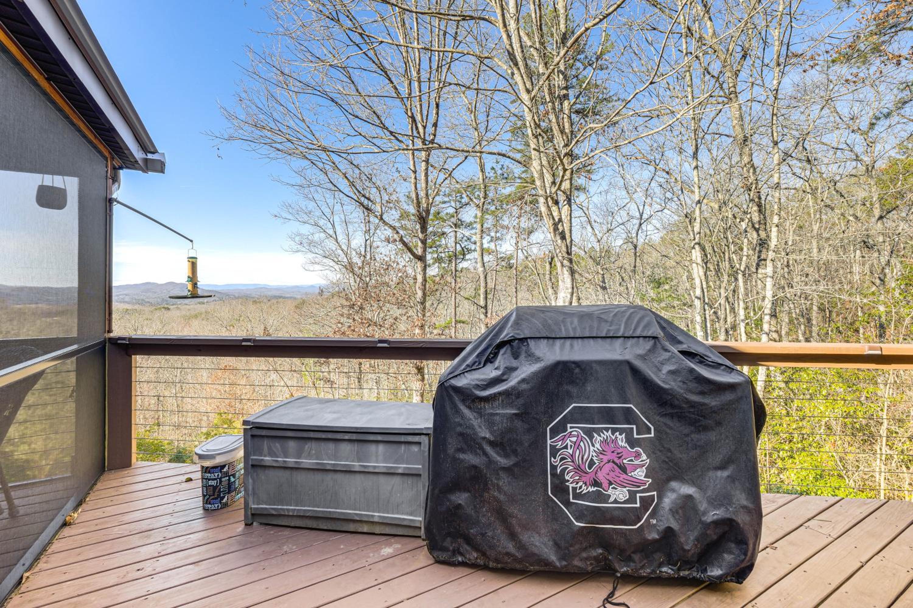 Couples Retreat in Murphy! Mountain-View Home