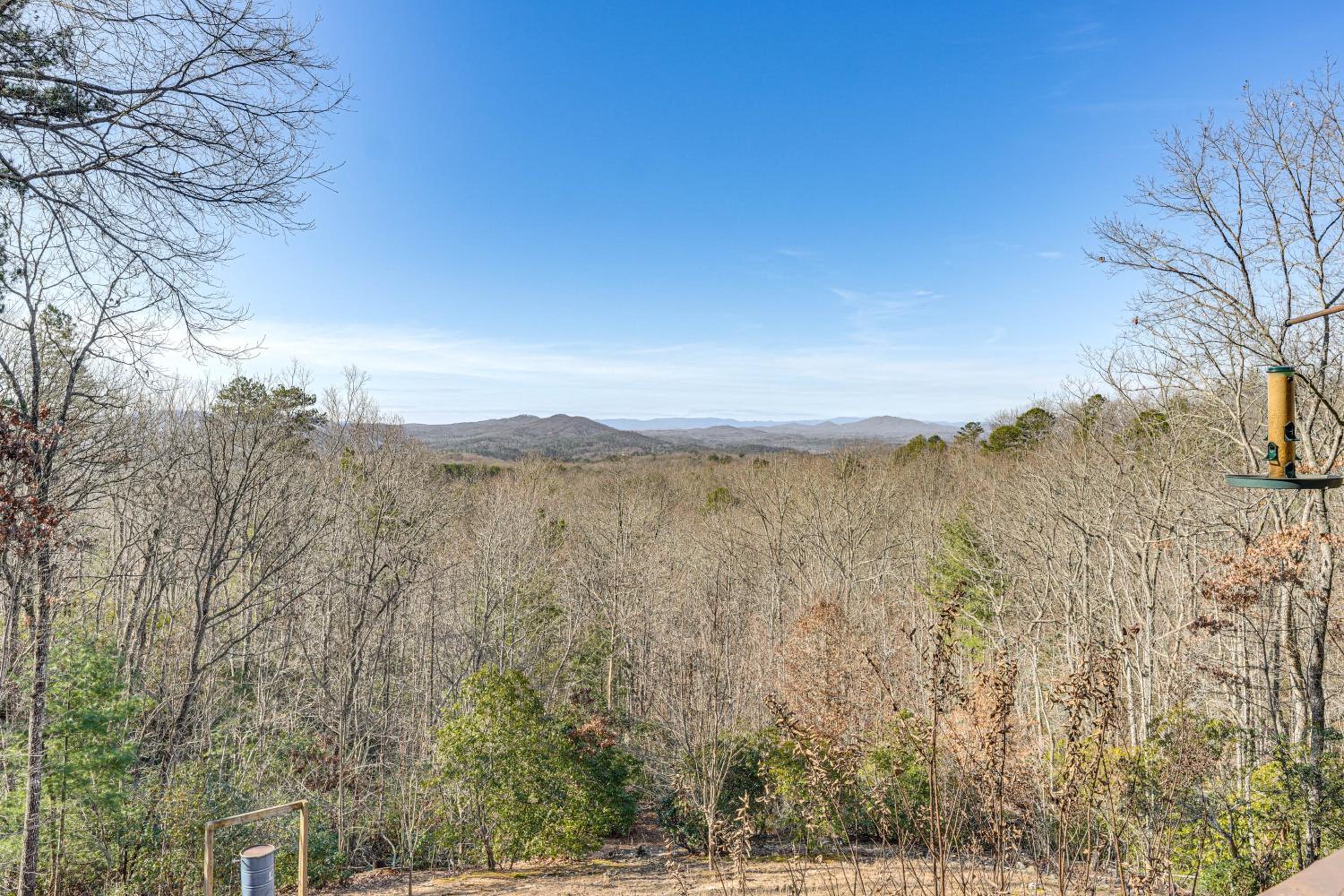 Couples Retreat in Murphy! Mountain-View Home
