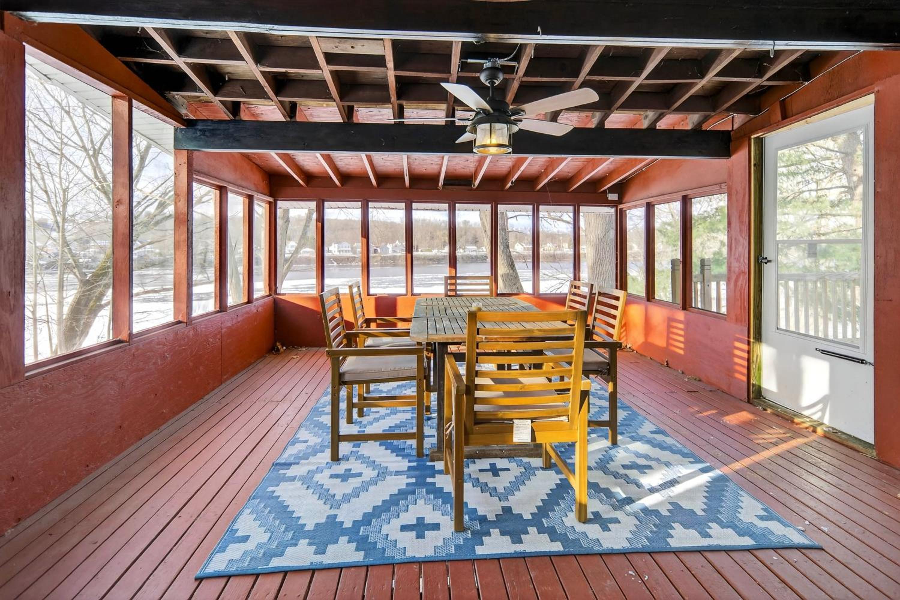 Riverfront Home with Tranquil Views in Schaghticoke