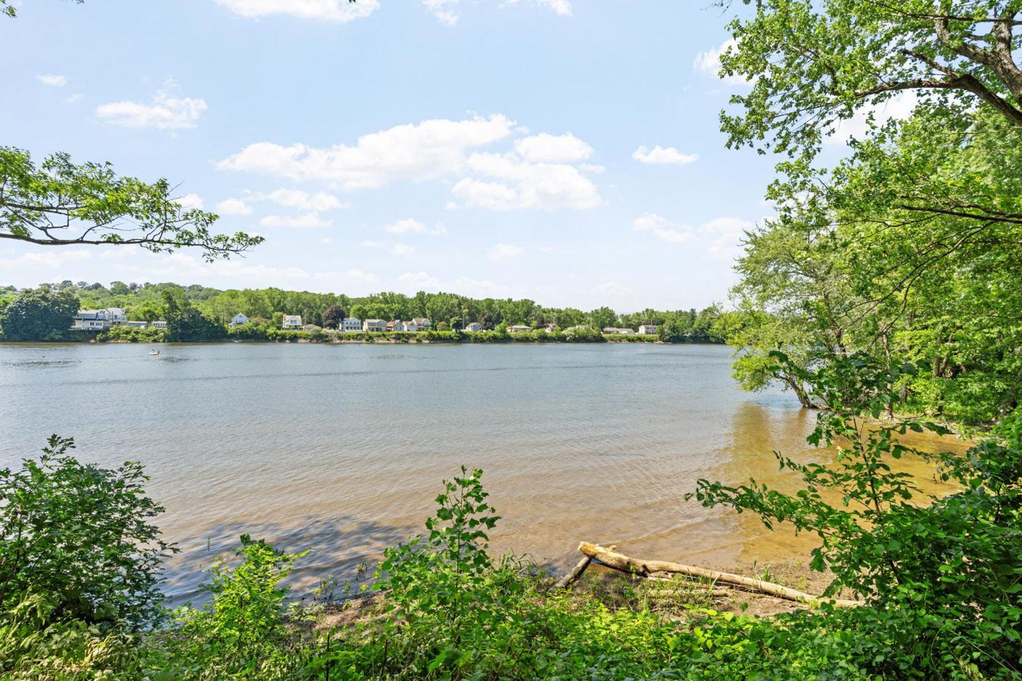 Riverfront Home with Tranquil Views in Schaghticoke