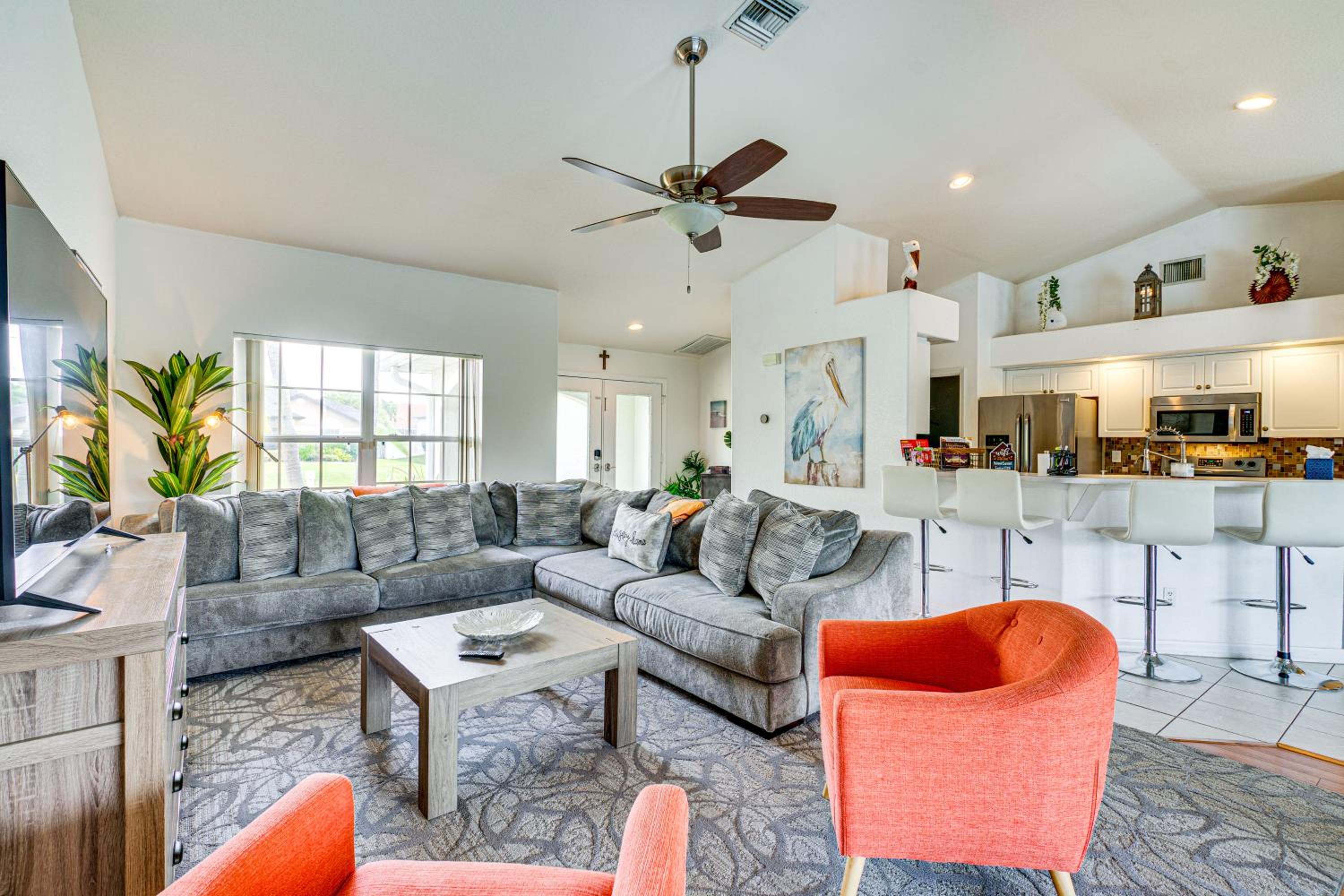 Poolside Lounge and Game Area Cape Coral Retreat