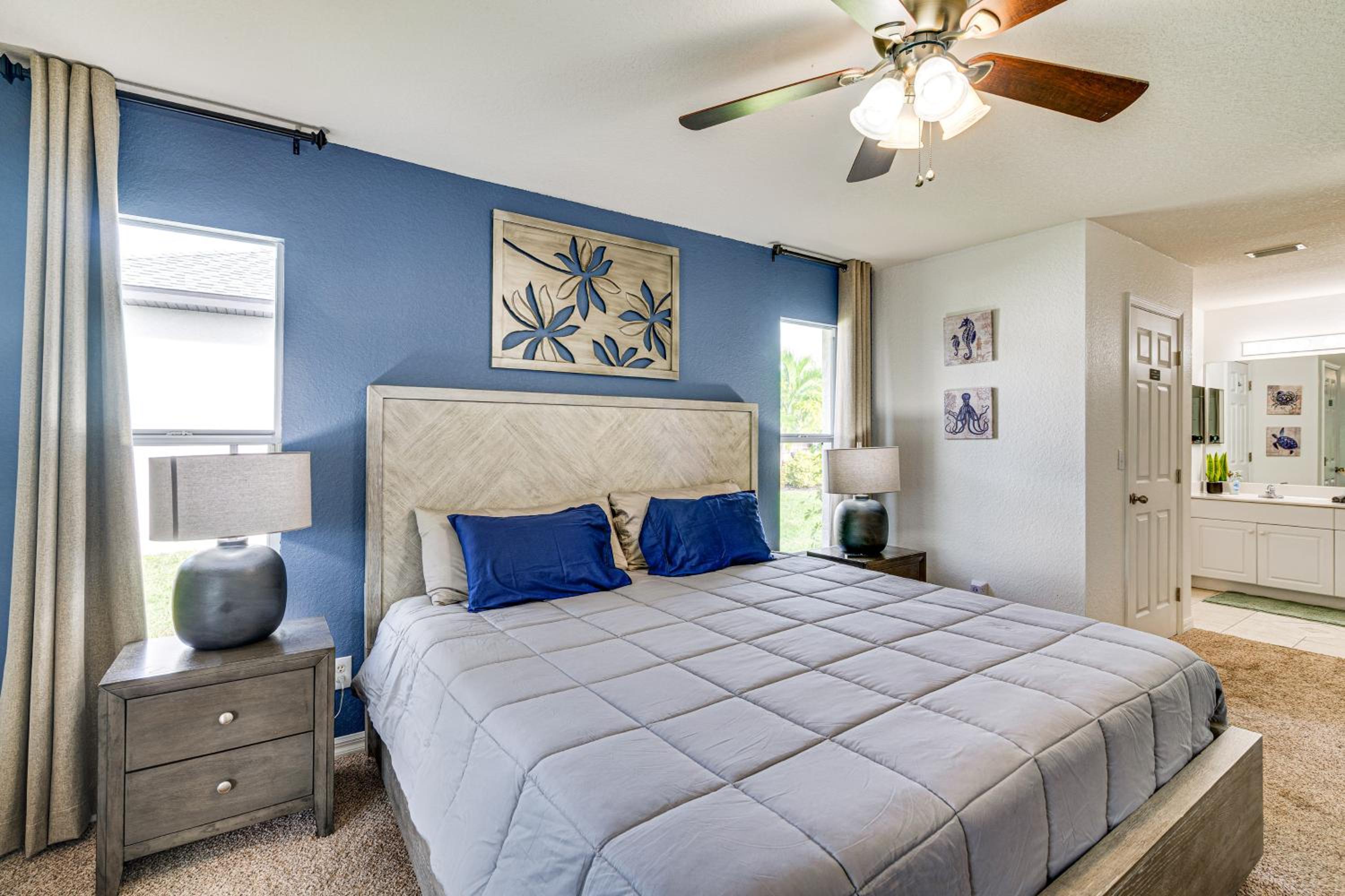 Poolside Lounge and Game Area Cape Coral Retreat