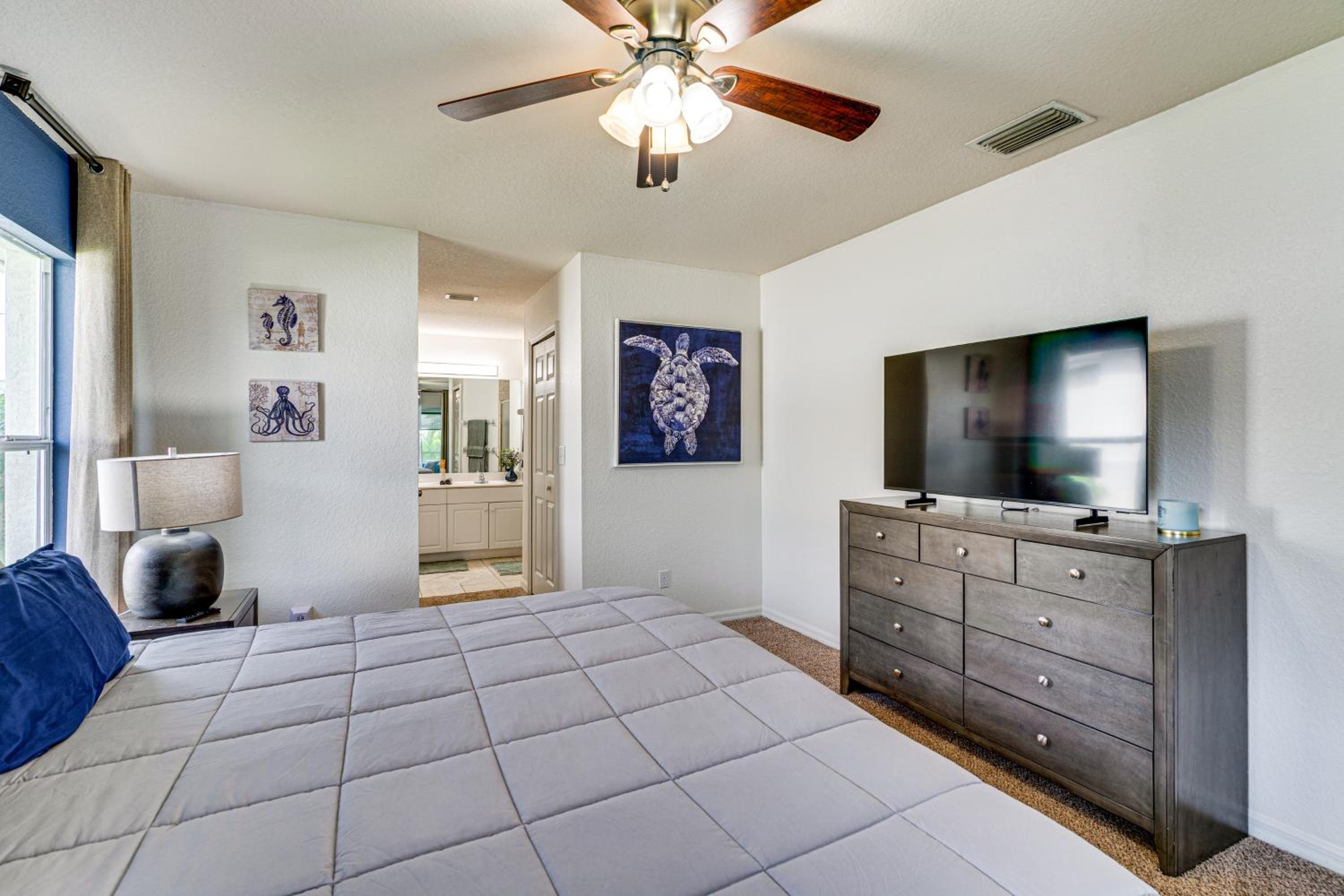 Poolside Lounge and Game Area Cape Coral Retreat