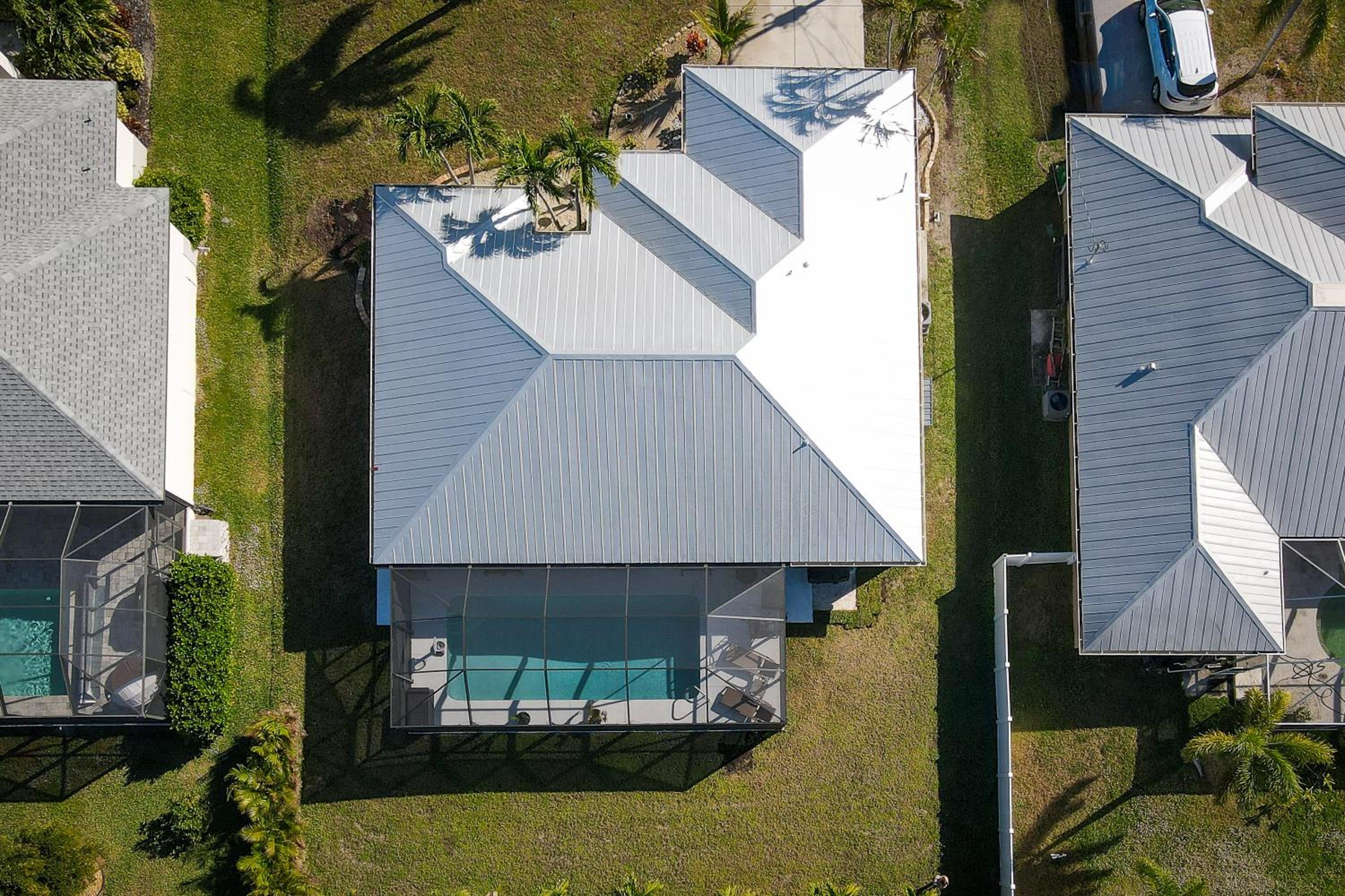 Poolside Lounge and Game Area Cape Coral Retreat