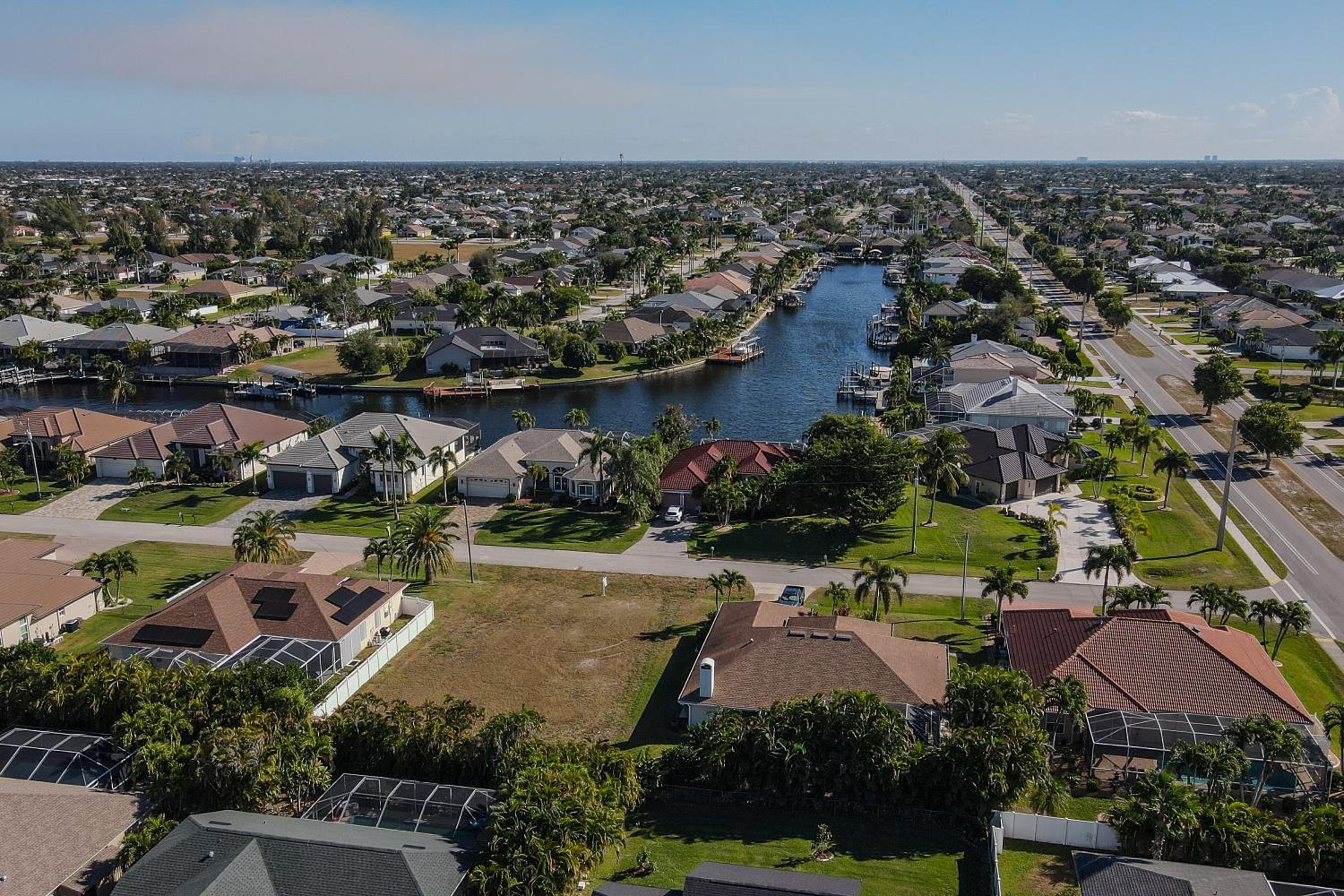 Poolside Lounge and Game Area Cape Coral Retreat