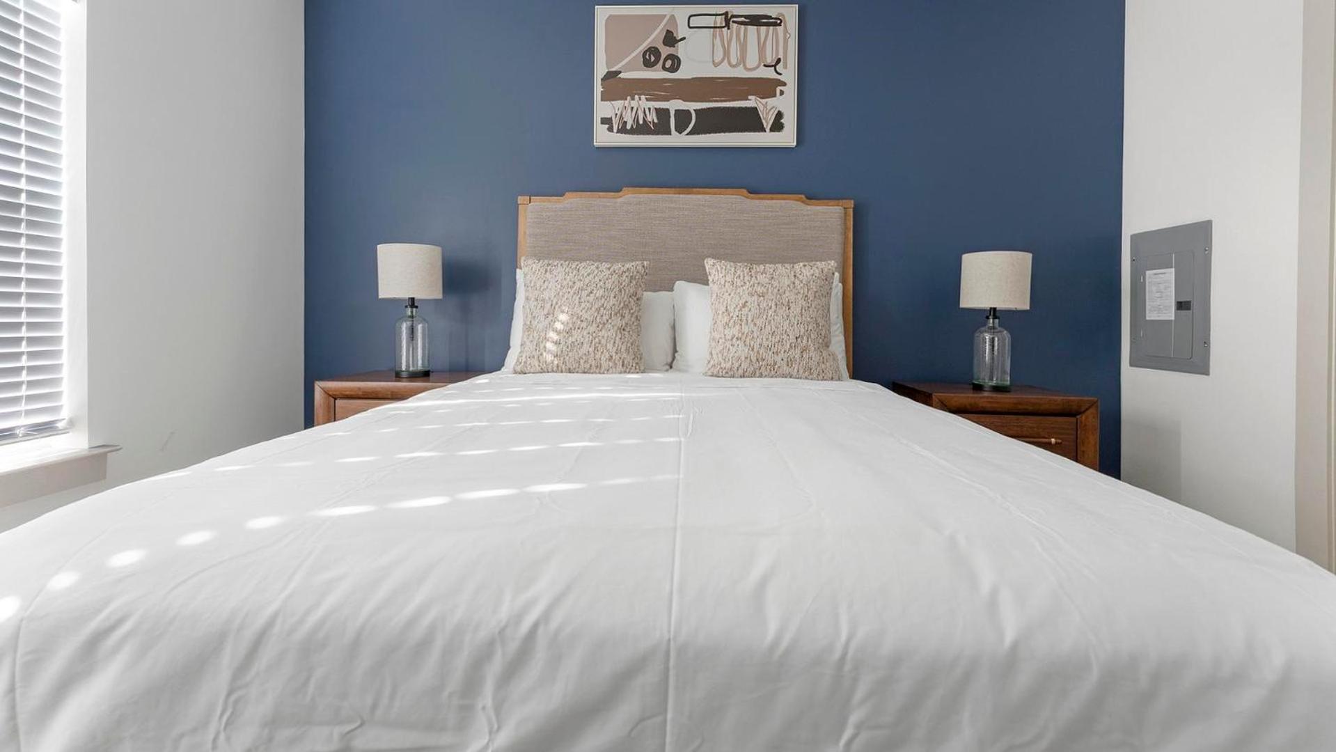 Landing Modern 1BD Game Room Pool