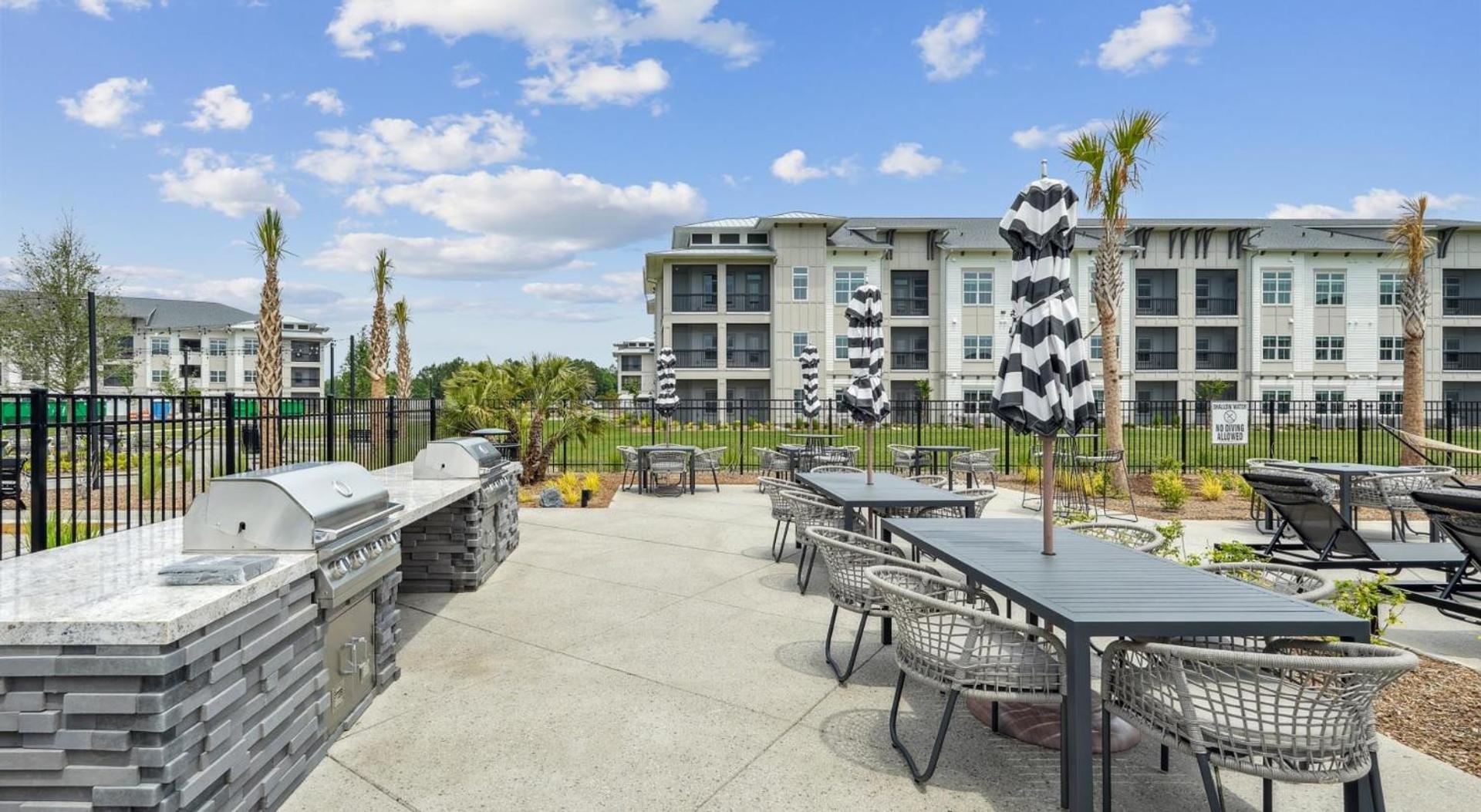 Landing Modern 1BD Game Room Pool