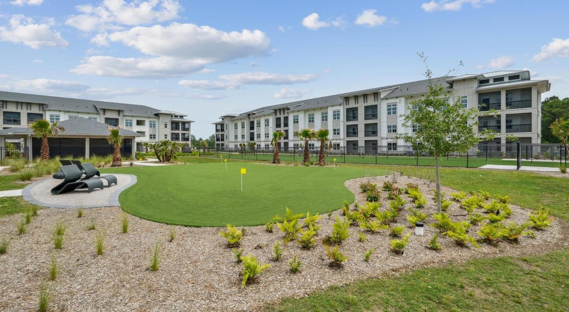 Landing Modern 1BD Game Room Pool
