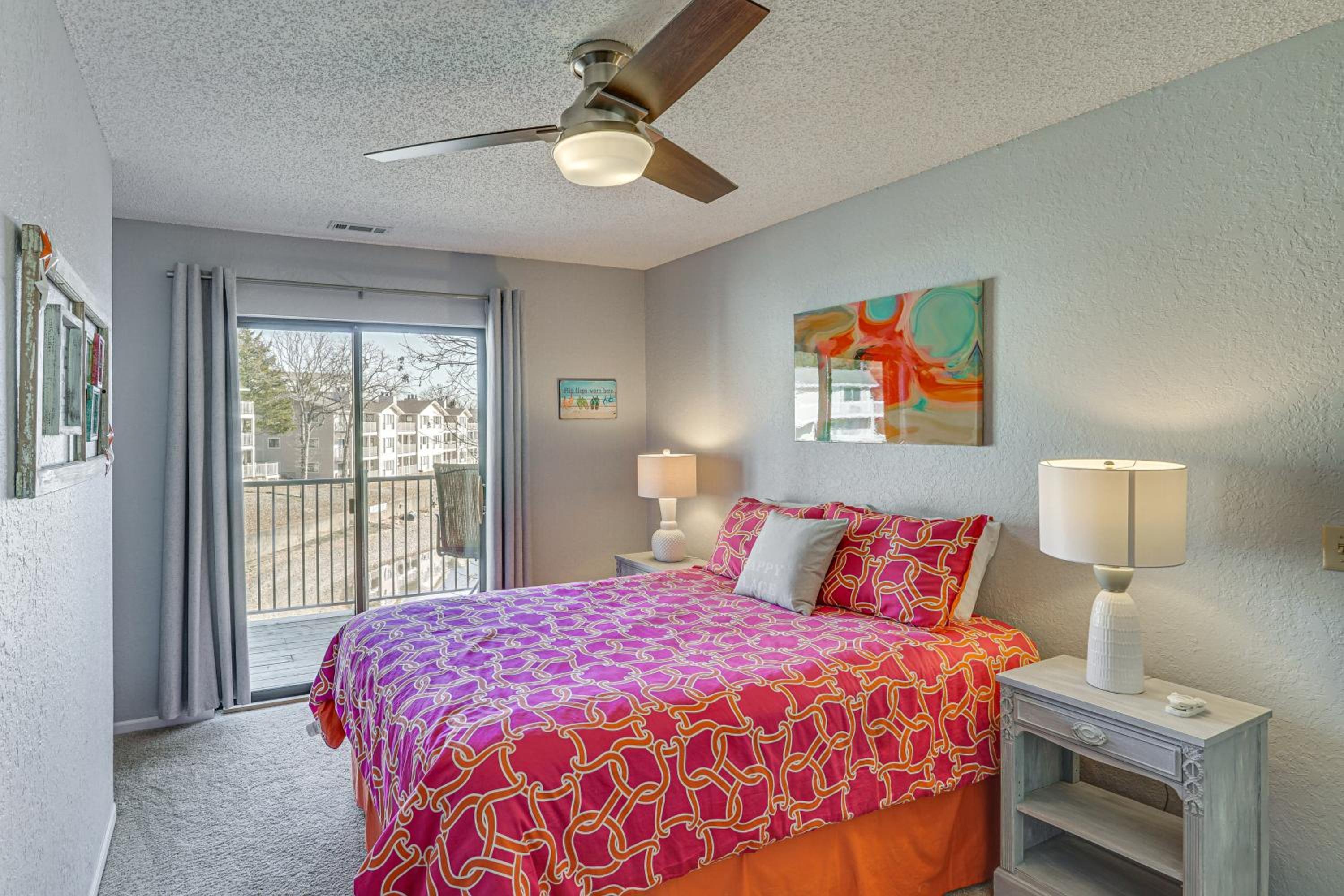 Balcony with Lake Views Waterfront Ozarks Condo!