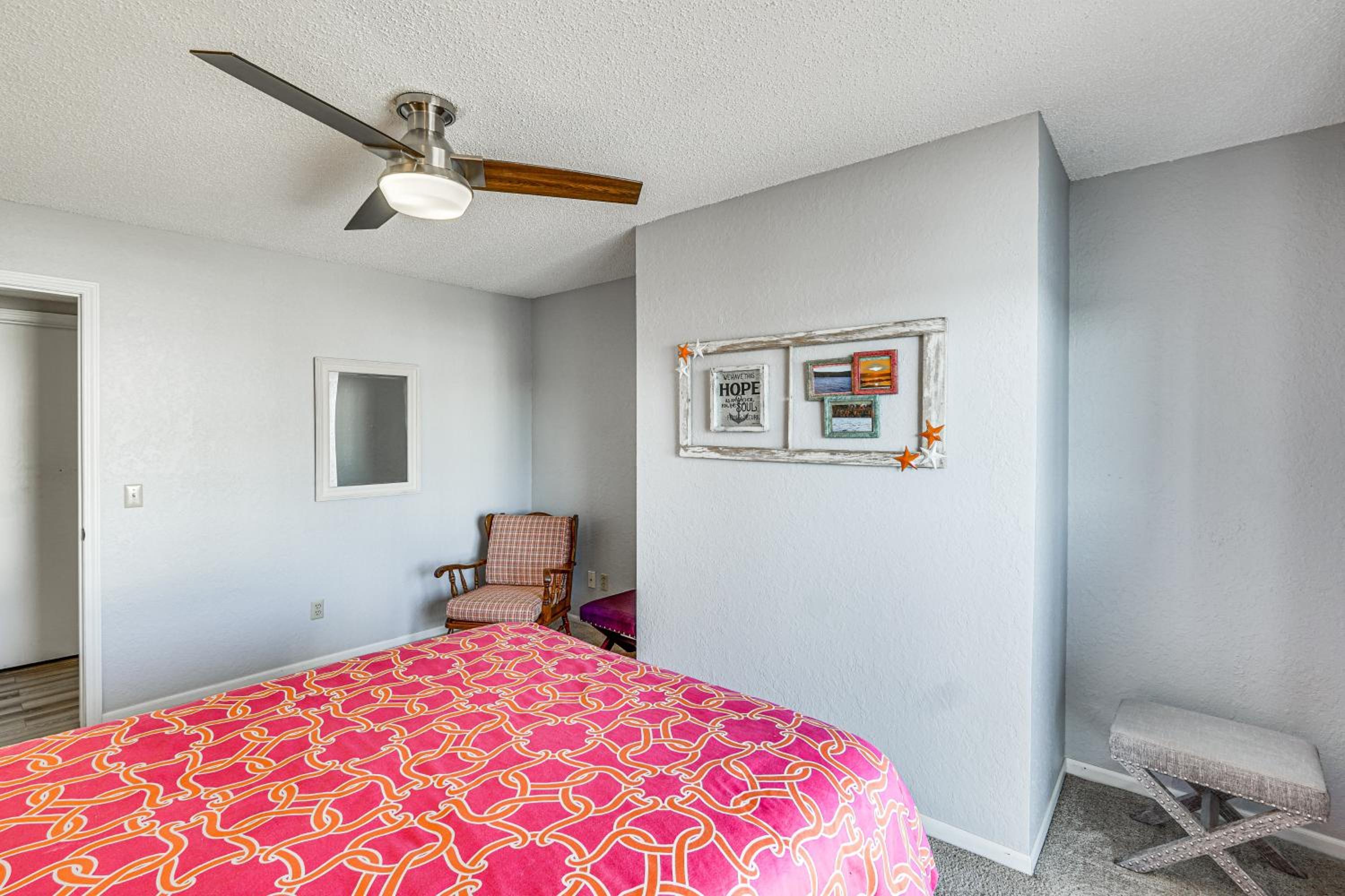 Balcony with Lake Views Waterfront Ozarks Condo!
