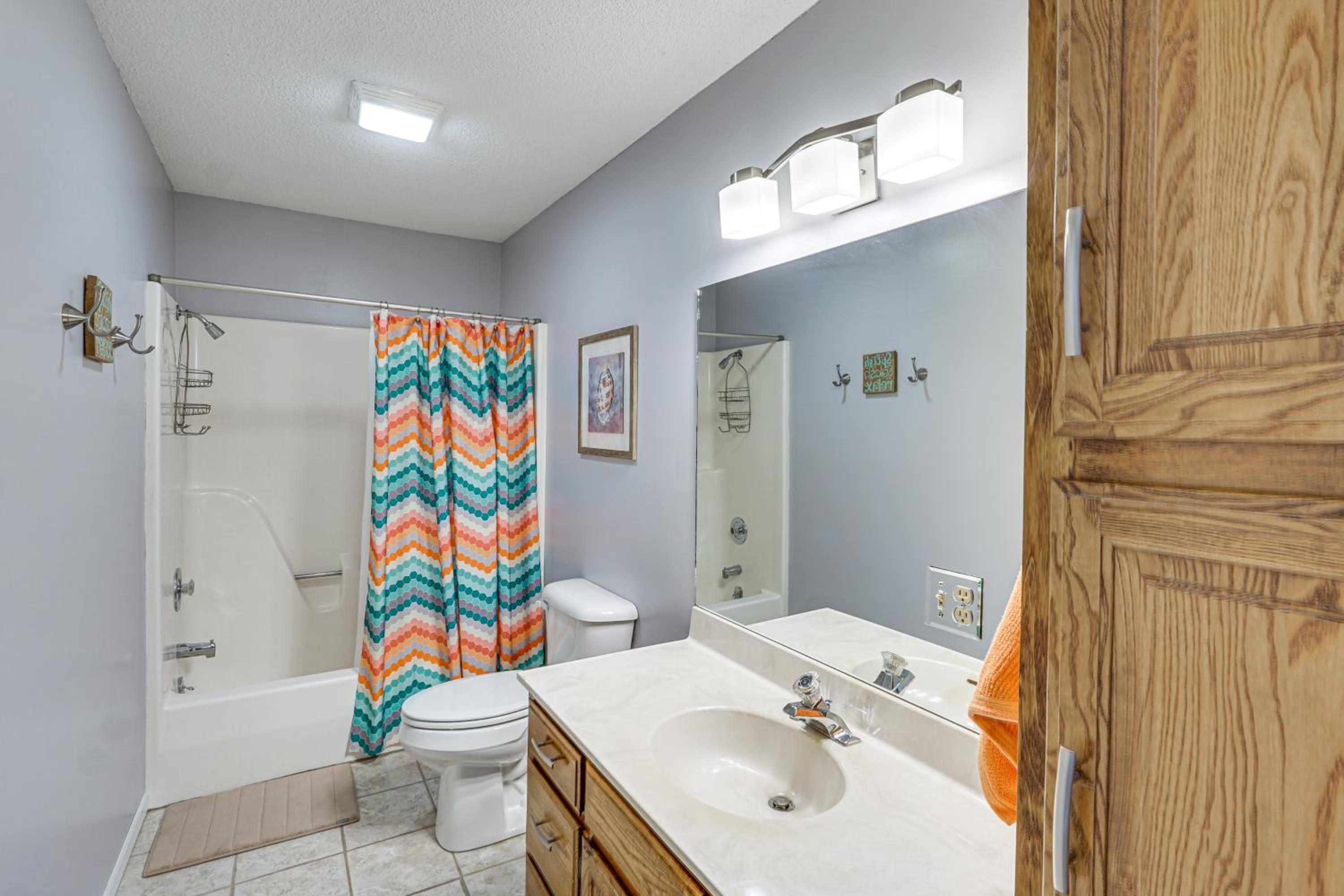 Balcony with Lake Views Waterfront Ozarks Condo!