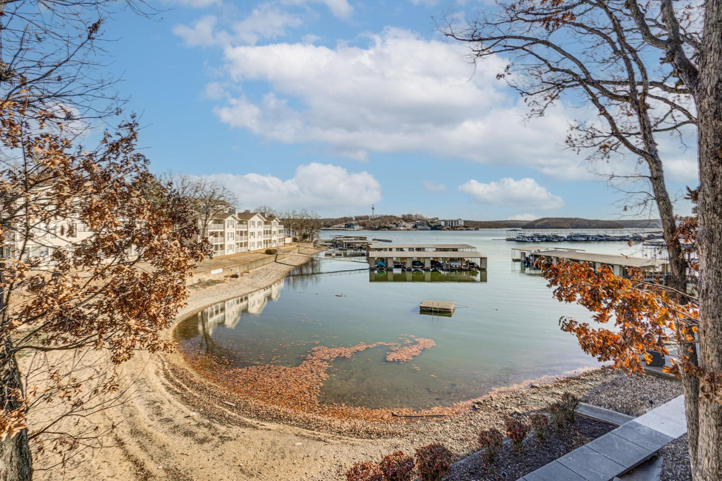 Balcony with Lake Views Waterfront Ozarks Condo!