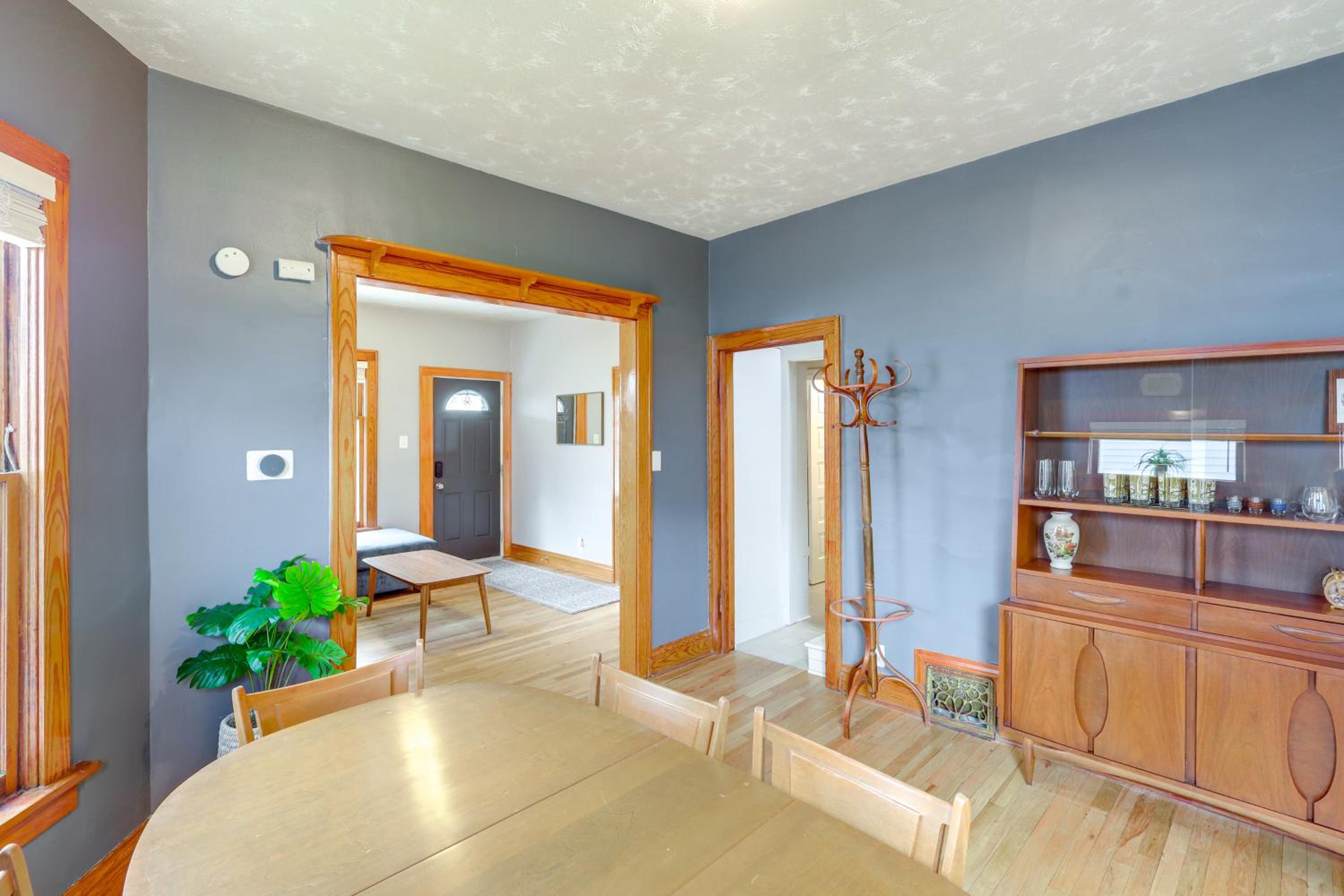 Walk to Benson Nightlife and Dining! Home with Yard