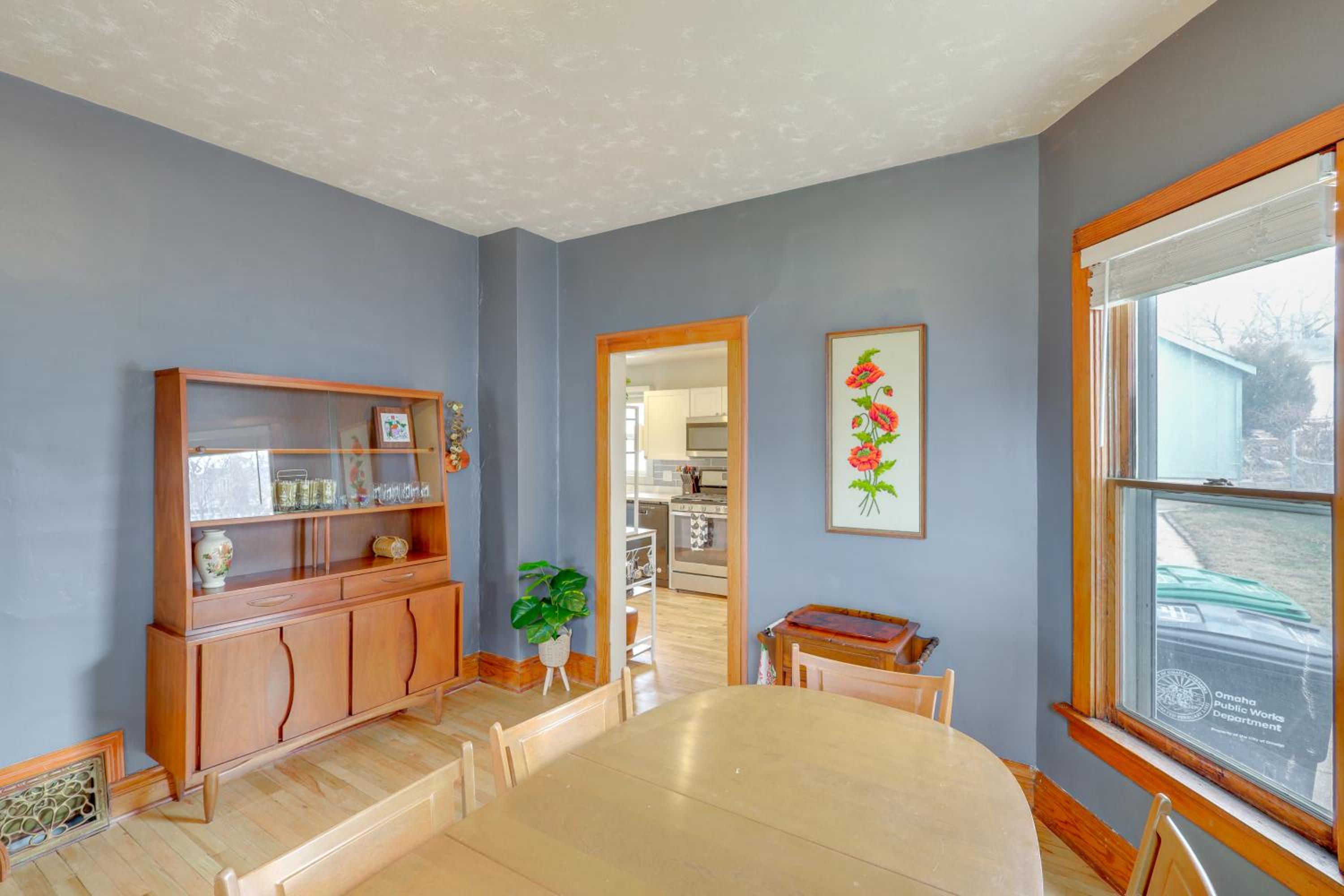 Walk to Benson Nightlife and Dining! Home with Yard