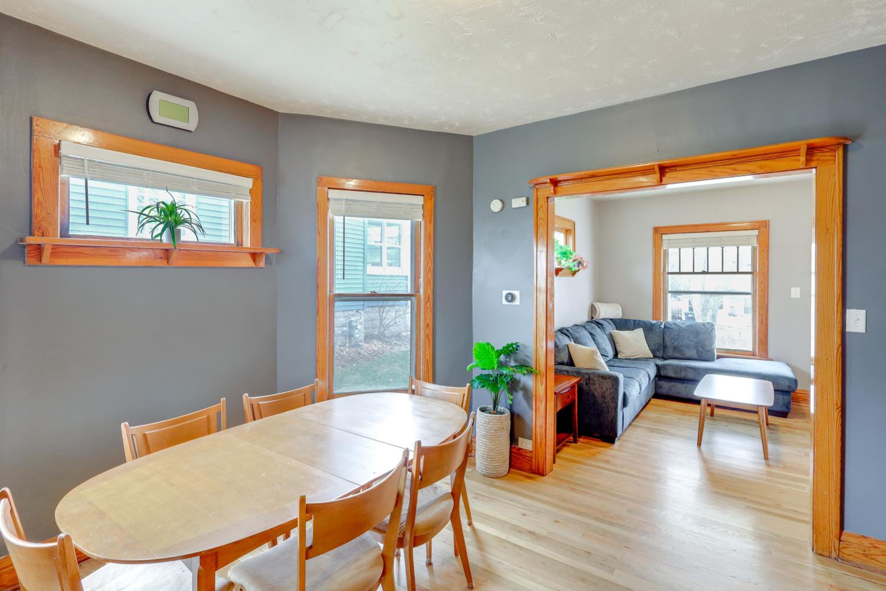 Walk to Benson Nightlife and Dining! Home with Yard