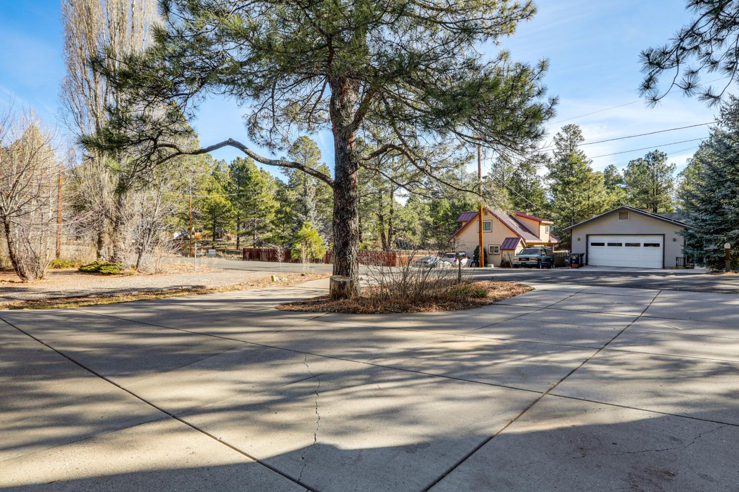 Play Games, Gather, Connect! Flagstaff Family Gem!