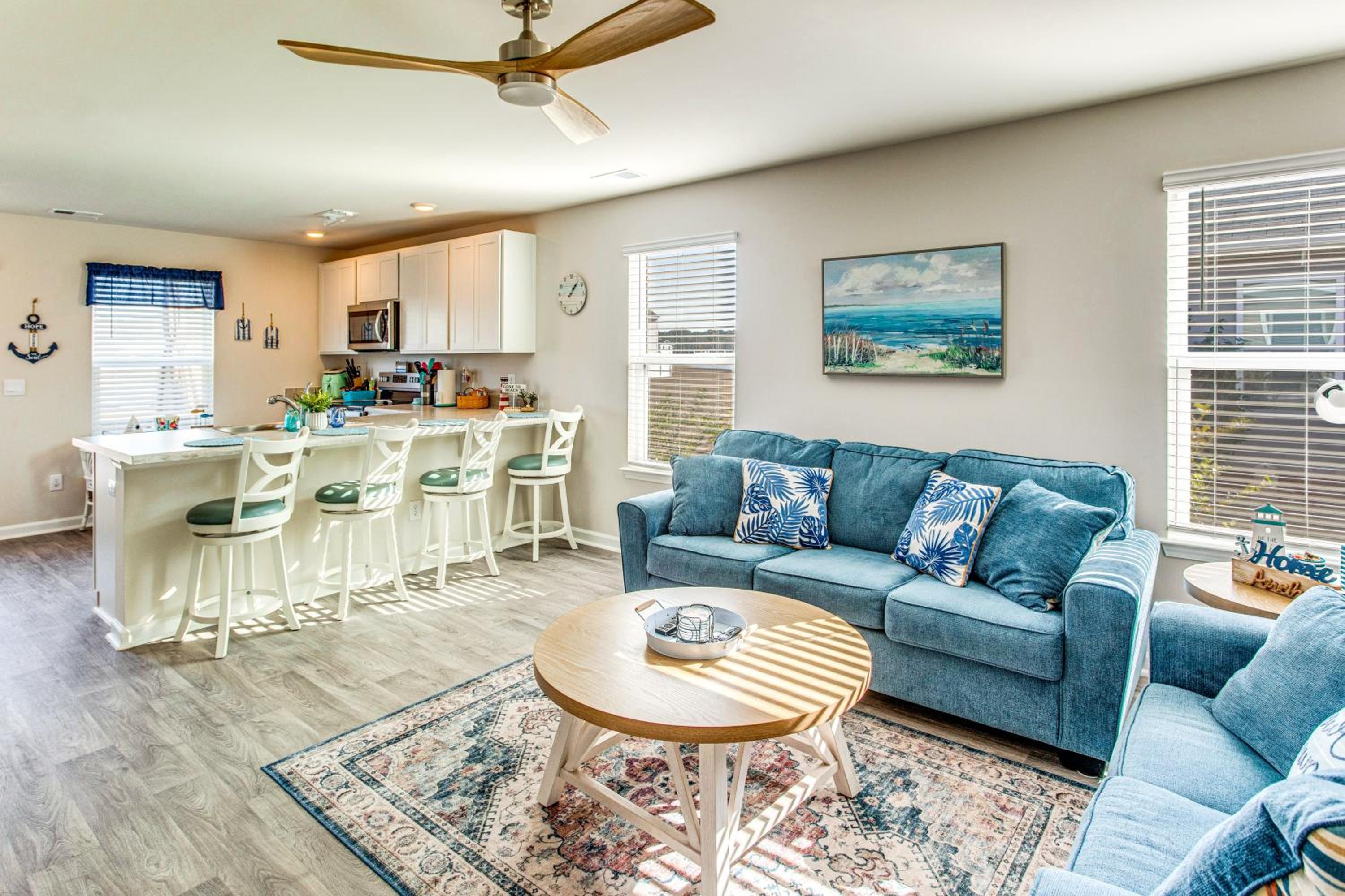3 Mi to Holden Beach! Family Home with Patio