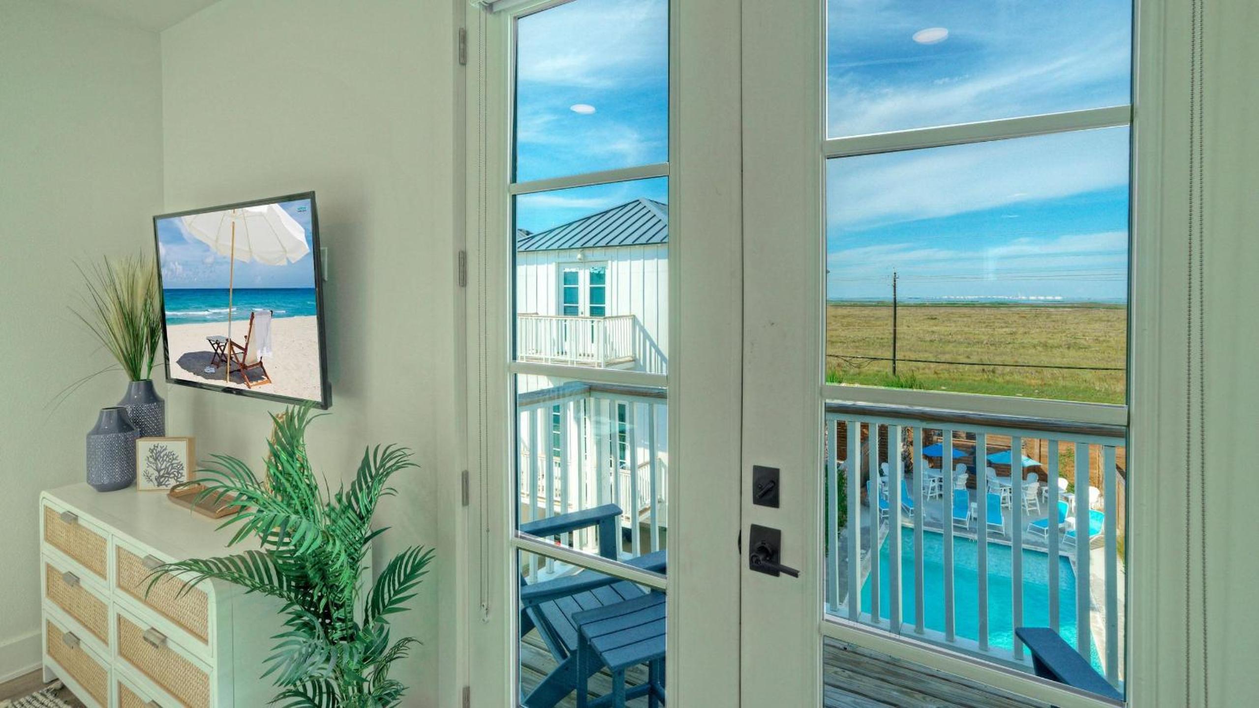 Port Aransas Home with Boardwalk Beach Access Private Pool Sunset Views Coastal Commons by AvantStay