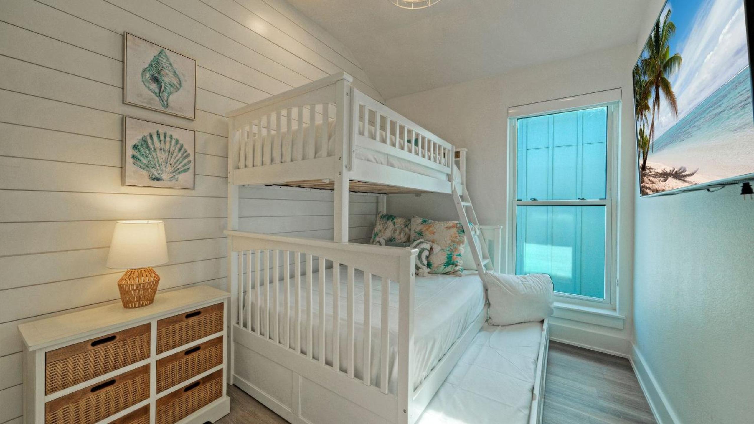 Port Aransas Home with Boardwalk Beach Access Private Pool Sunset Views Coastal Commons by AvantStay