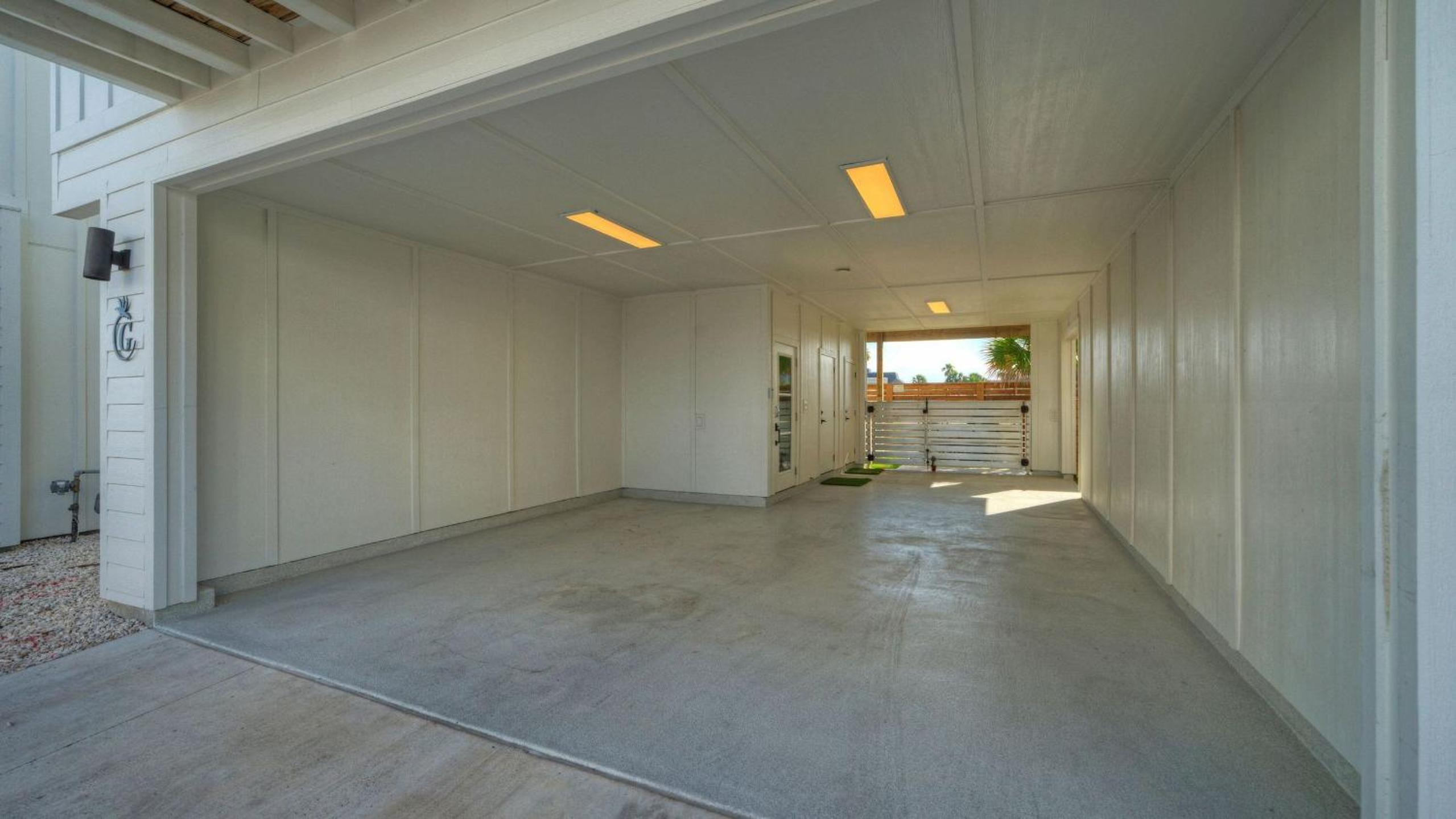 Port Aransas Home with Boardwalk Beach Access Private Pool Sunset Views Coastal Commons by AvantStay