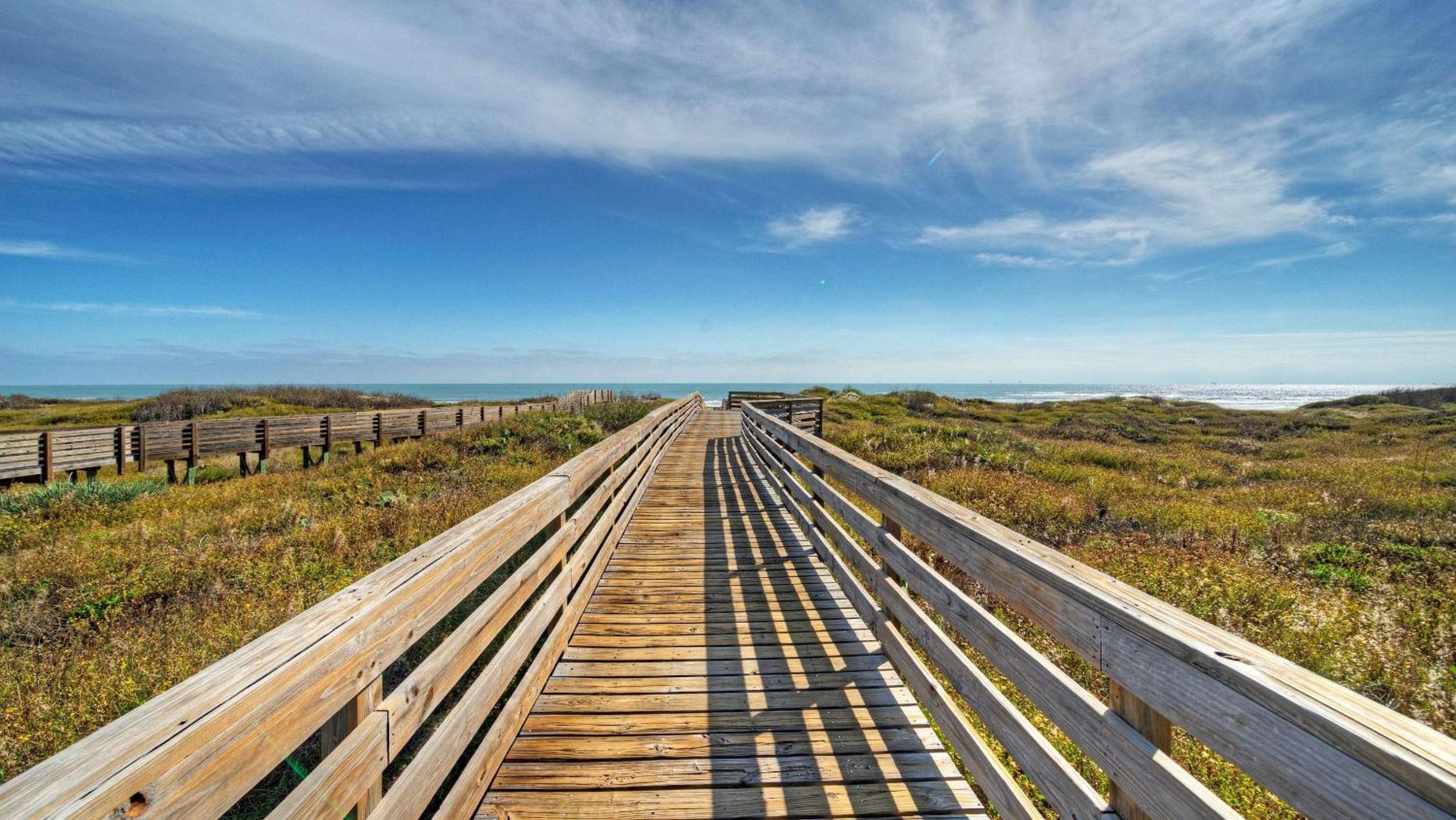 Port Aransas Home with Boardwalk Beach Access Private Pool Sunset Views Coastal Commons by AvantStay